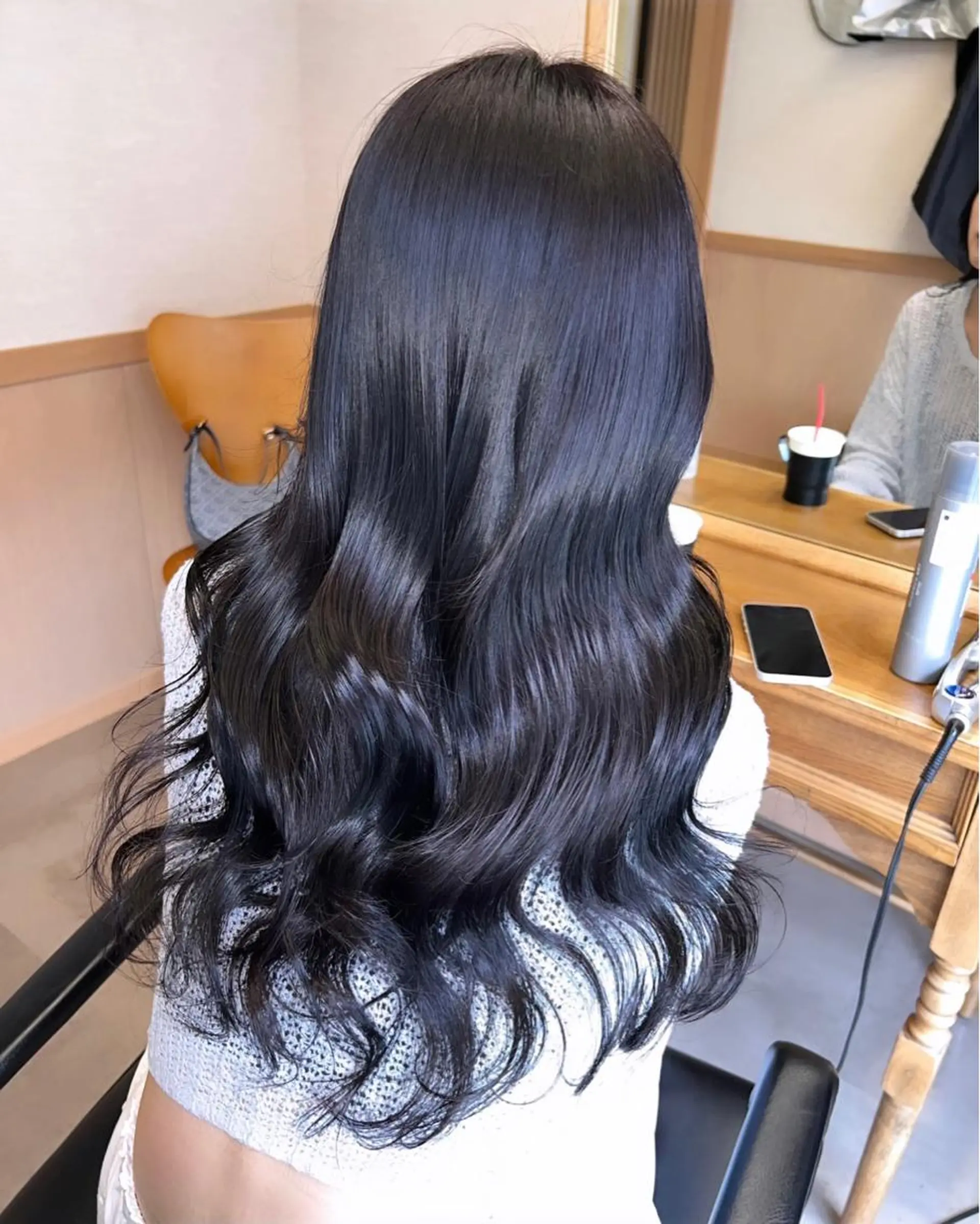 カラー ブリーチ ブリーチなしカラー バイオレットカラー ヘアカラー 守屋 智紀のヘアスタイル