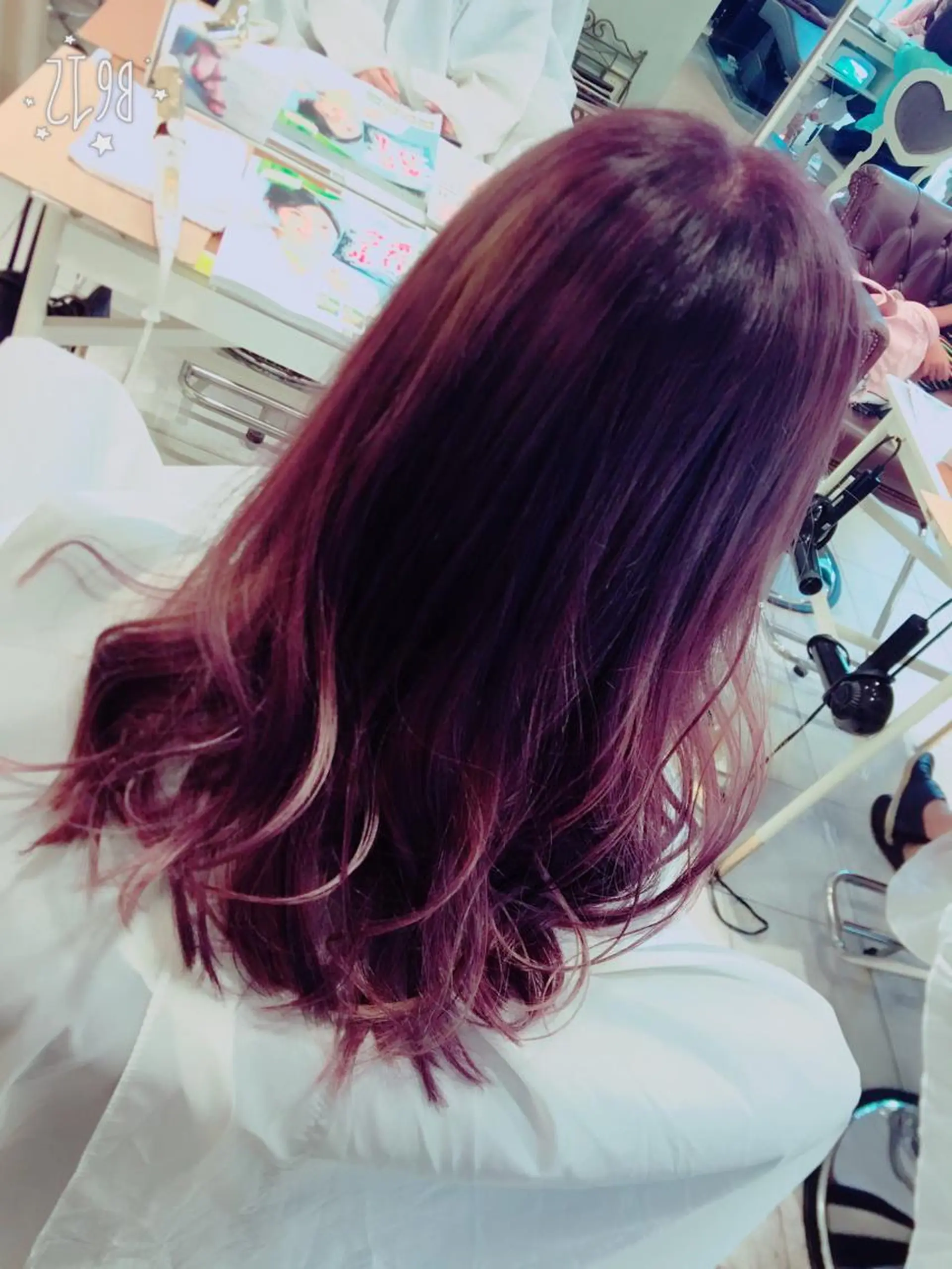 ロング カラー ブリーチカラー🌈 嘉名 真樹のヘアスタイル