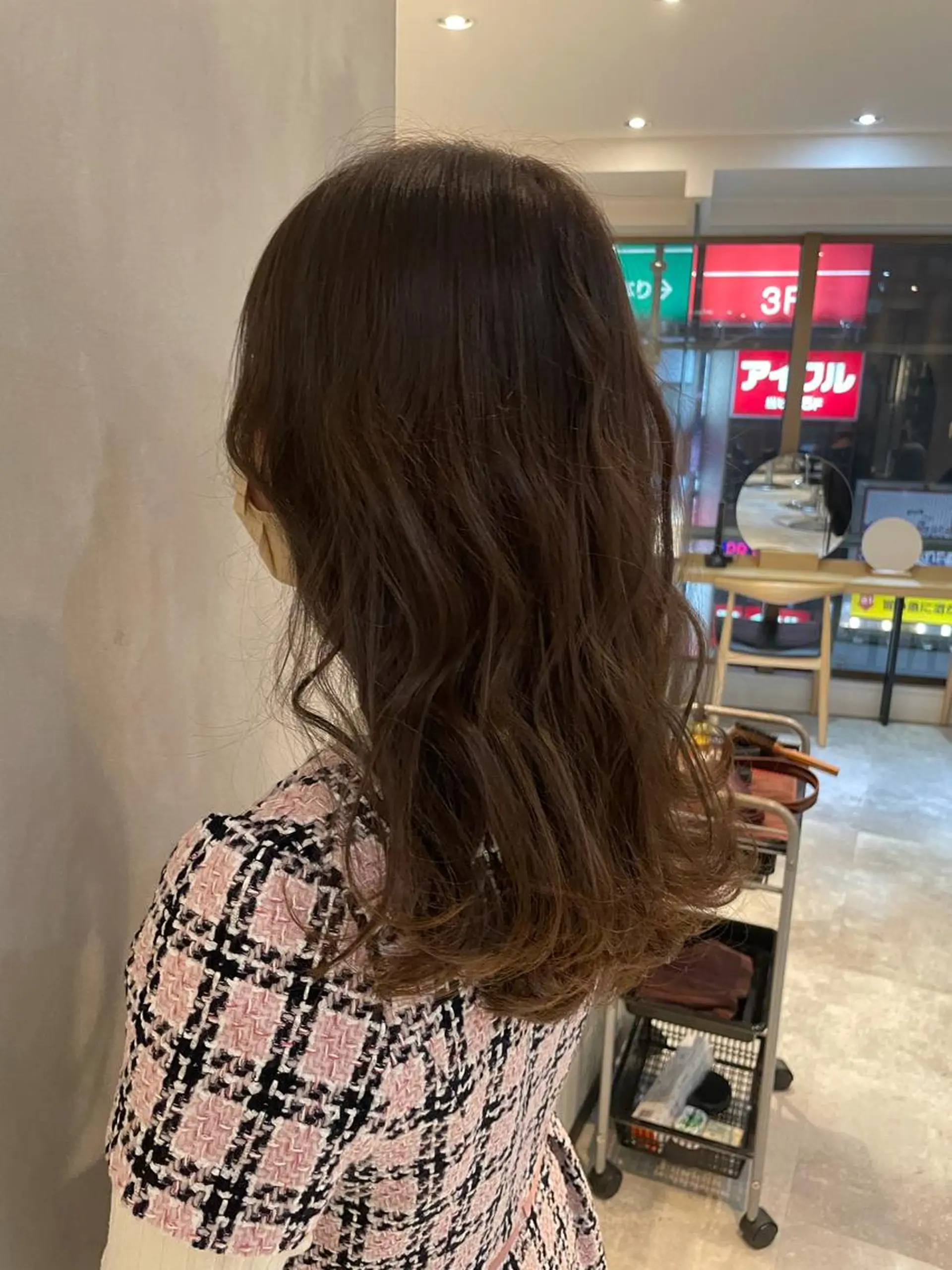 セミロング 複雑履歴に対応ブリー チ無しダブルカラーのヘアスタイル