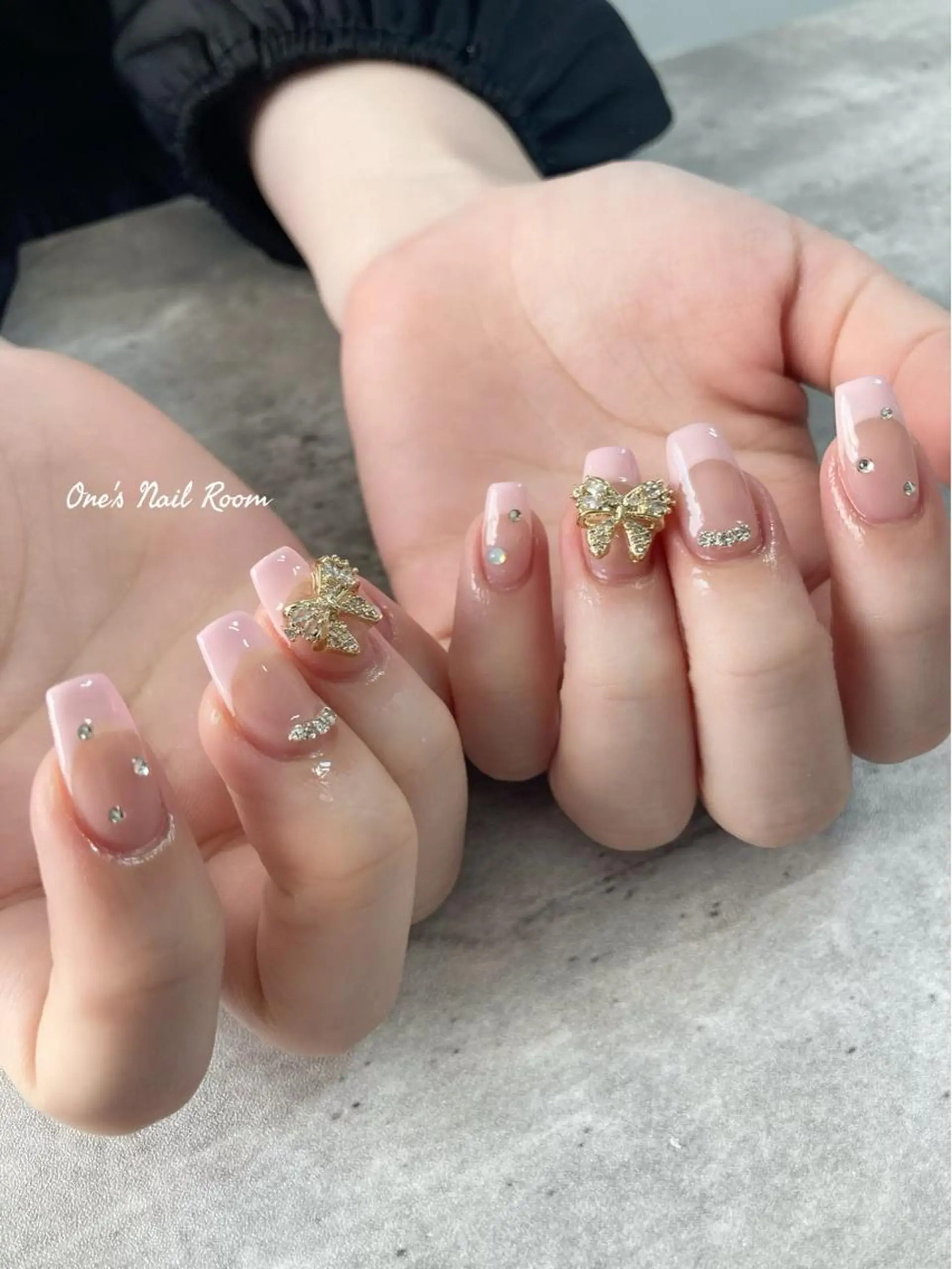 ネイル ハンドネイル One's Nail Roomのネイルデザイン