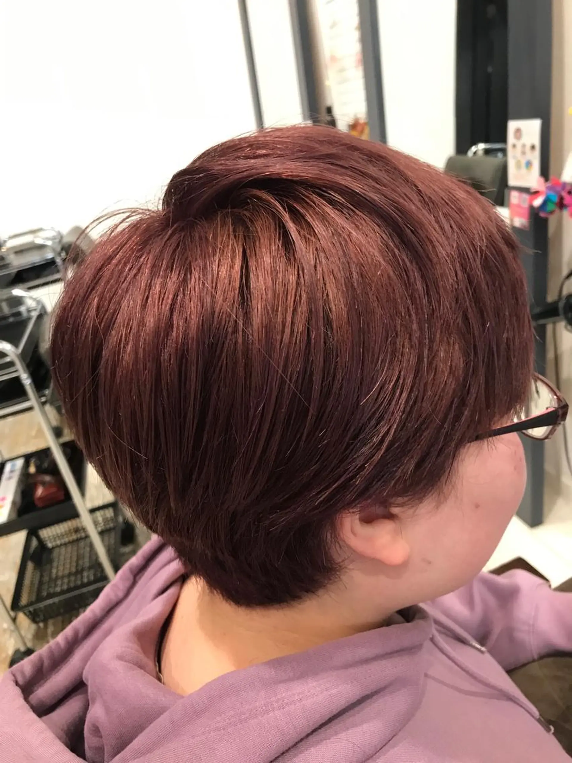 ショート カラー ブラウンカラー ピンクカラー ピンクブラウン 水原 恵莉香のヘアスタイル