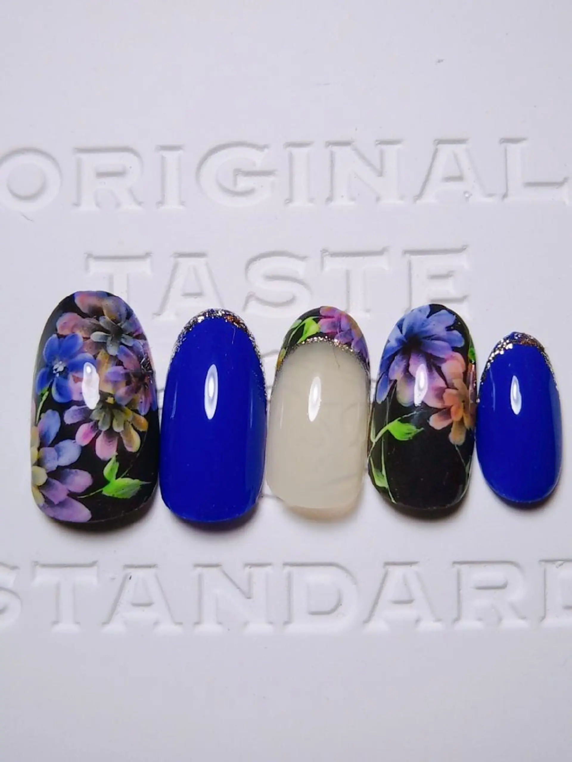 ネイル le.ciel ☆kaoru☆のネイルデザイン