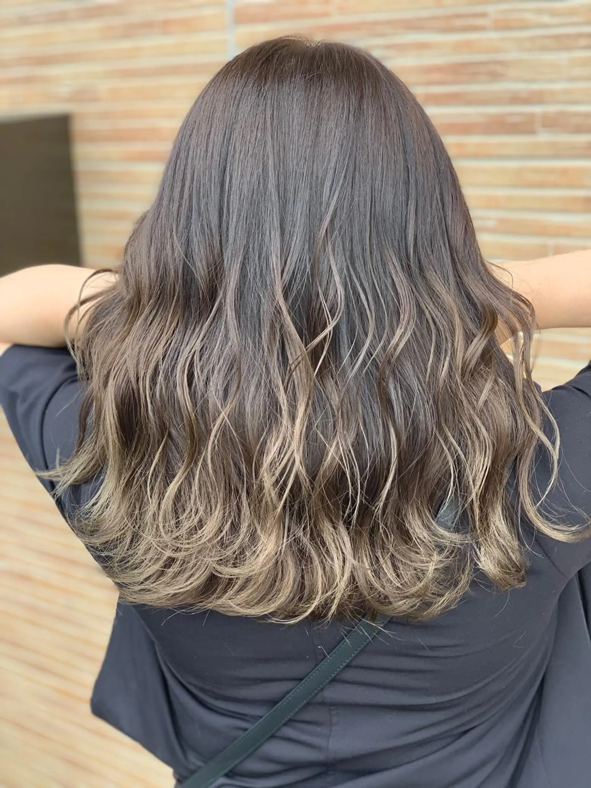 セミロング 外国人風カラー レイヤーカット メンズスタイル バレイヤージュ　齋藤のヘアスタイル