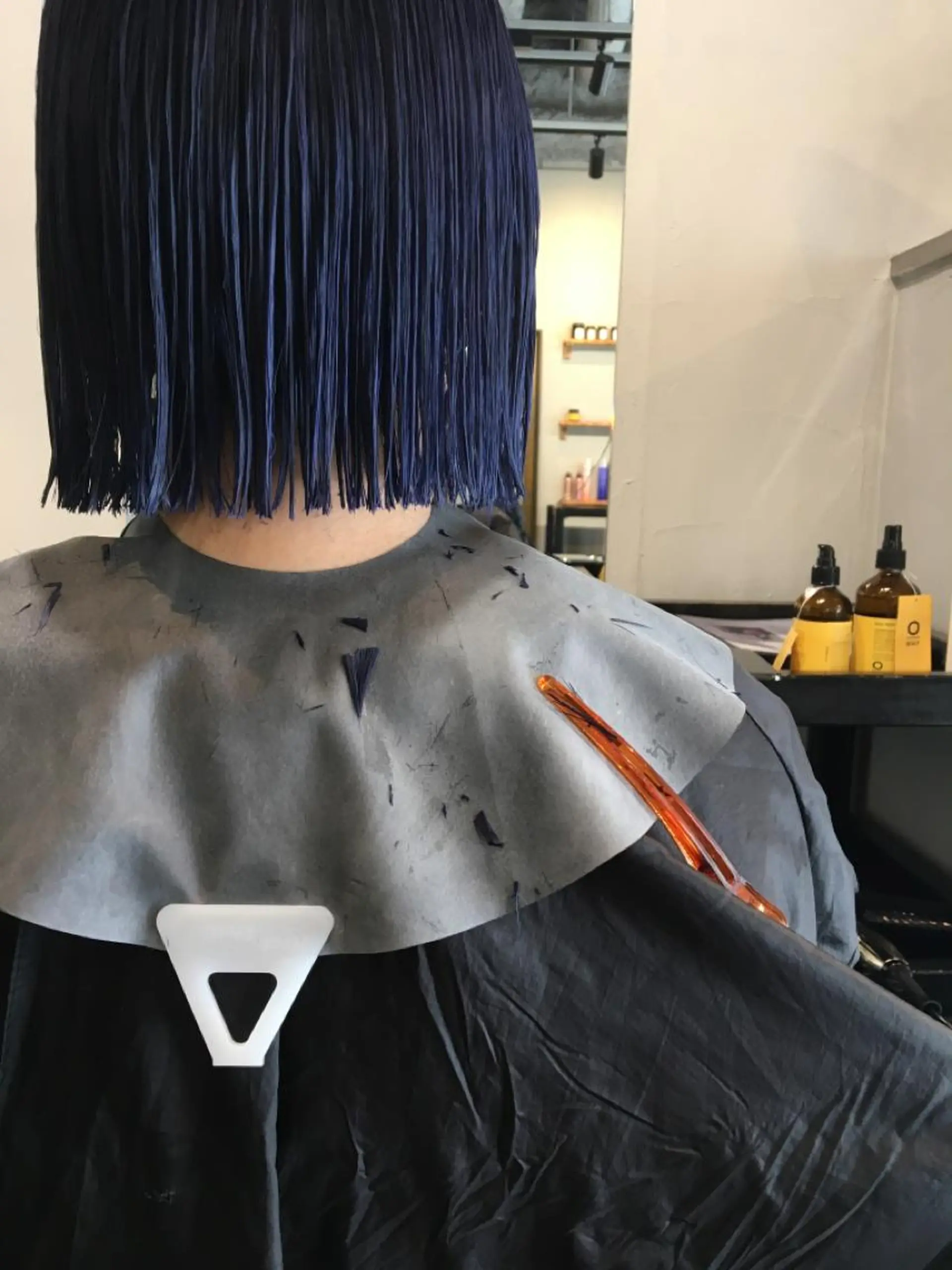 ミディアム カラー 切りっぱなしボブ ショートボブ ブルーカラー ボブ ハイトーン/レイヤー /ウルフ⭐️永田⭐️のヘアスタイル