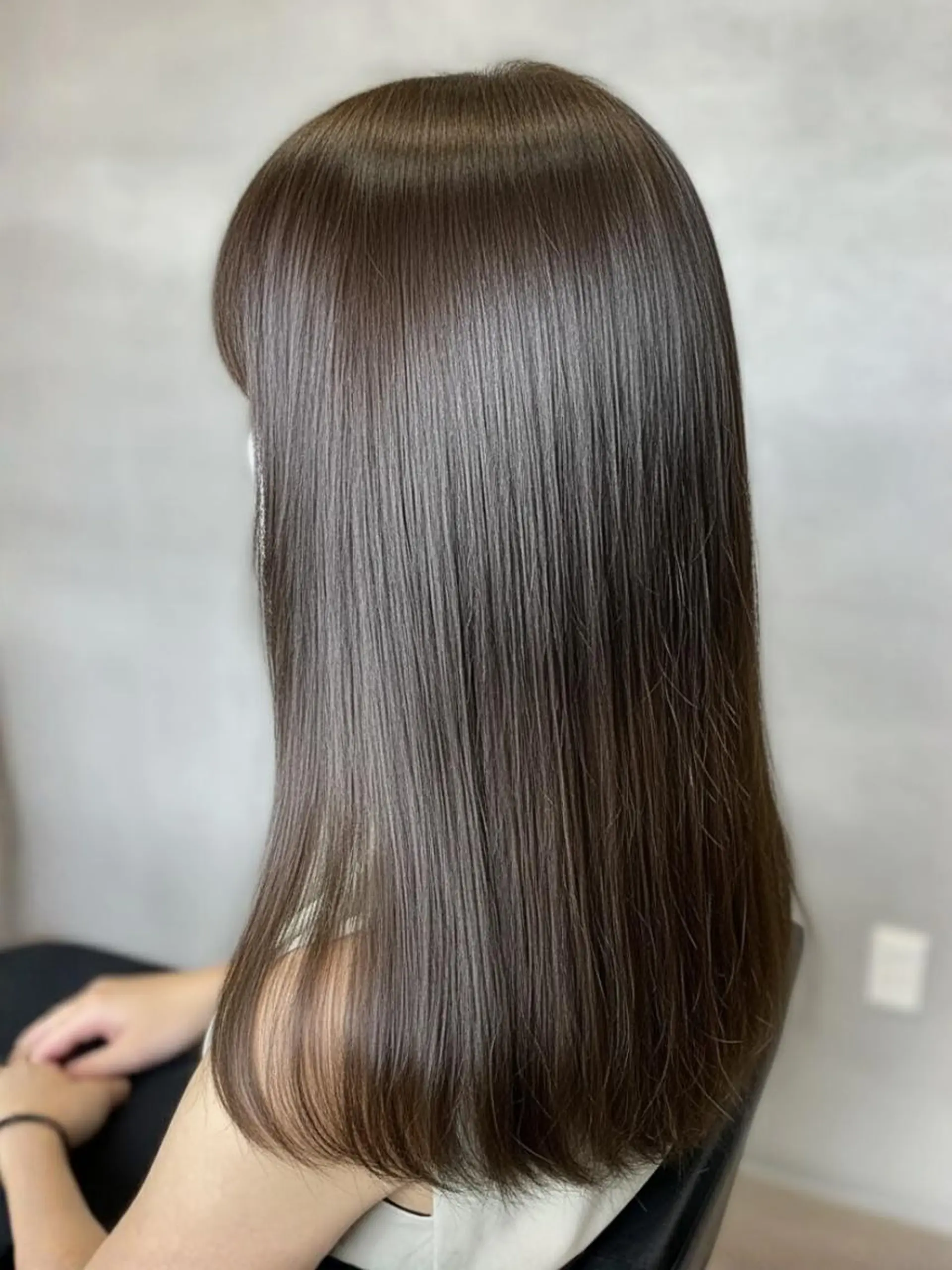 ロング ヘアカラー トリートメント 村岡彩優/松本 /ブリーチ/艶カラーのヘアスタイル