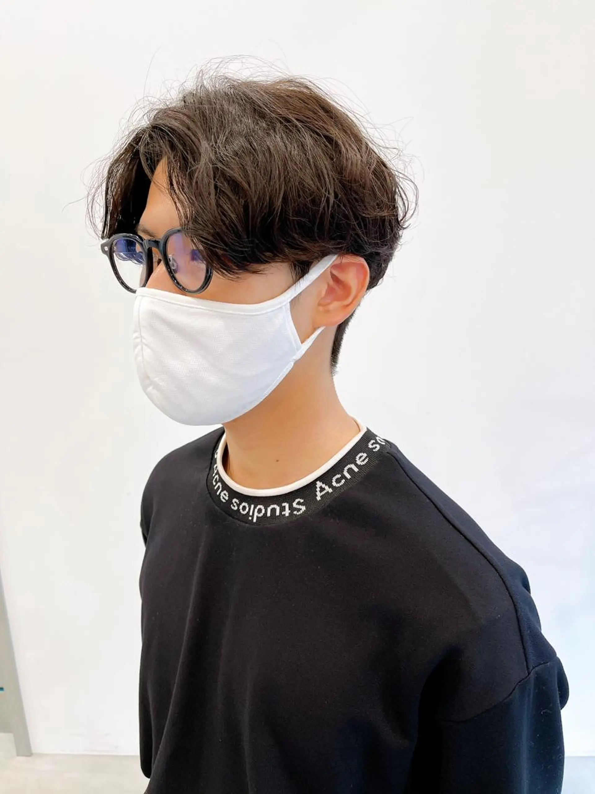 ショート パーマ メンズ センターパート メンズパーマ カット パーマ メンズパーマ タカキリョウのヘアスタイル