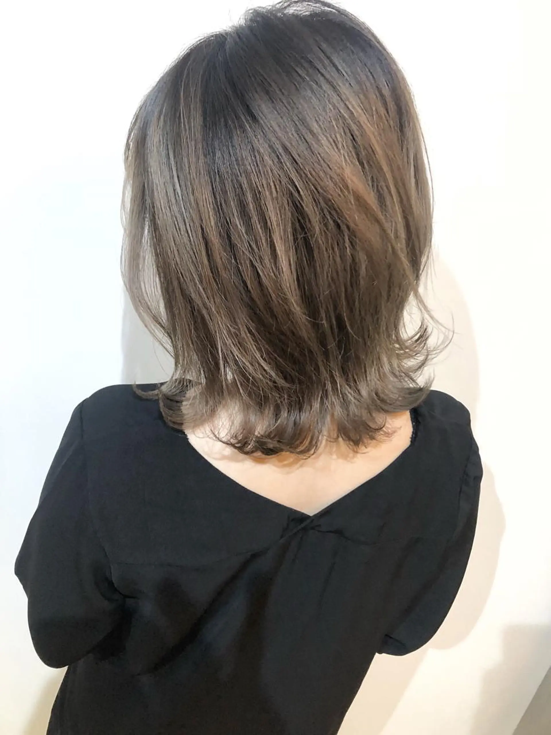 ミディアム ミディアムパーマ アッシュ ボブ エクステ 外国人風カラー カット ヘアカラー 縮毛矯正 トリートメント 夜23時まで予約🉑 reverieあきらのヘアスタイル