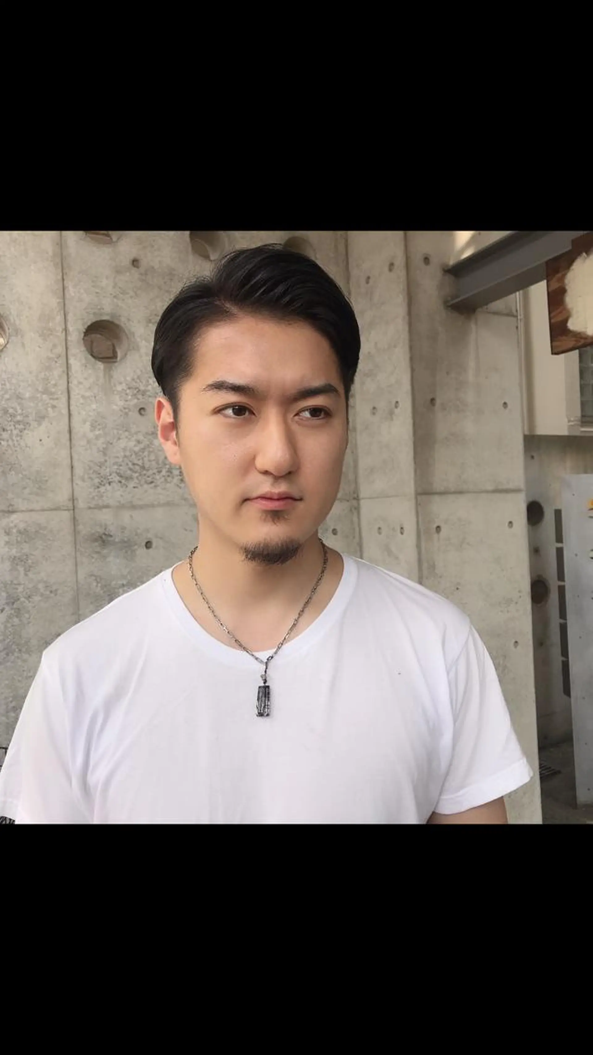 ショート パーマ メンズ 及川 光のヘアスタイル