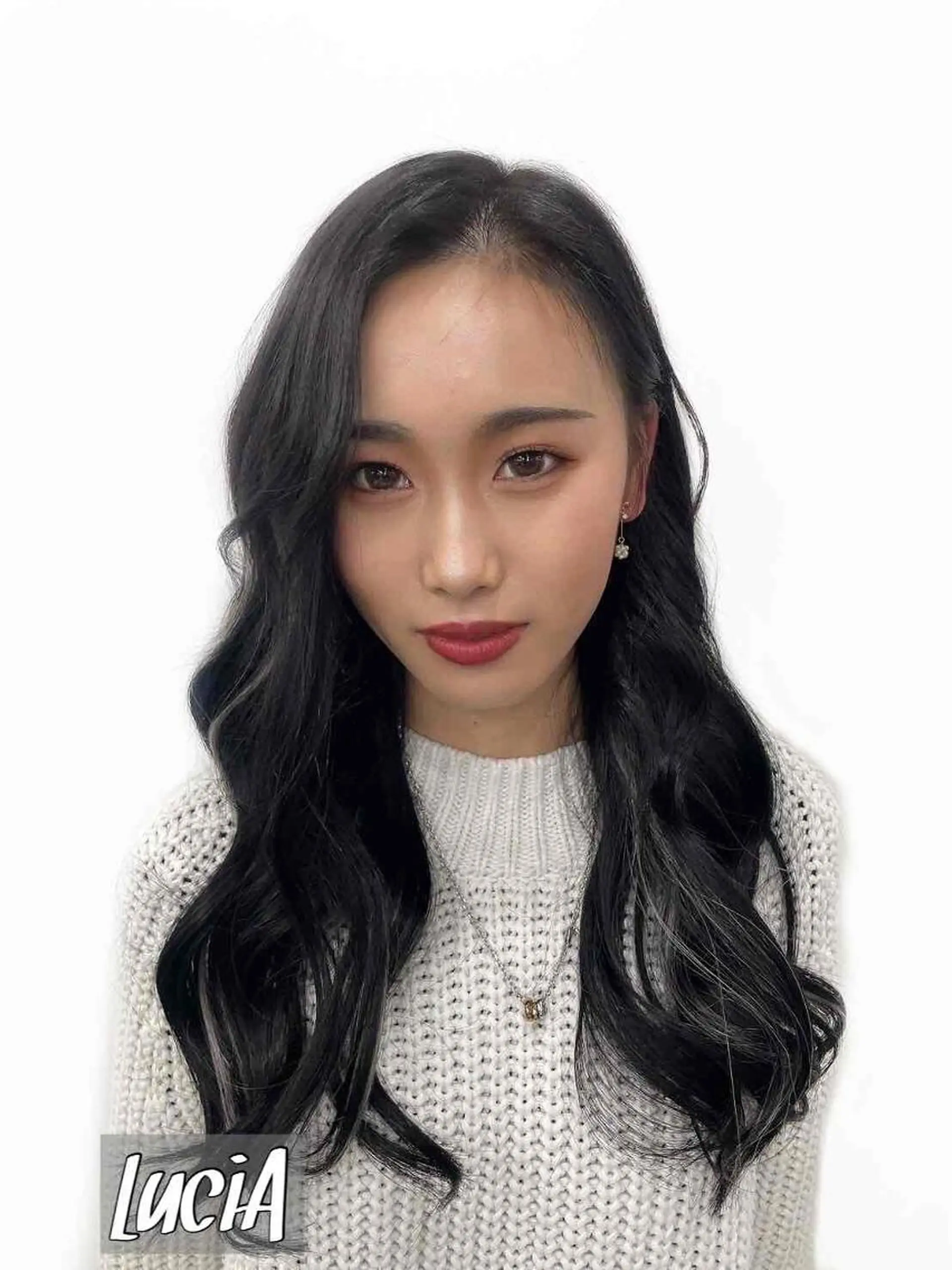 ロング LuciA エクステカラーのヘアスタイル