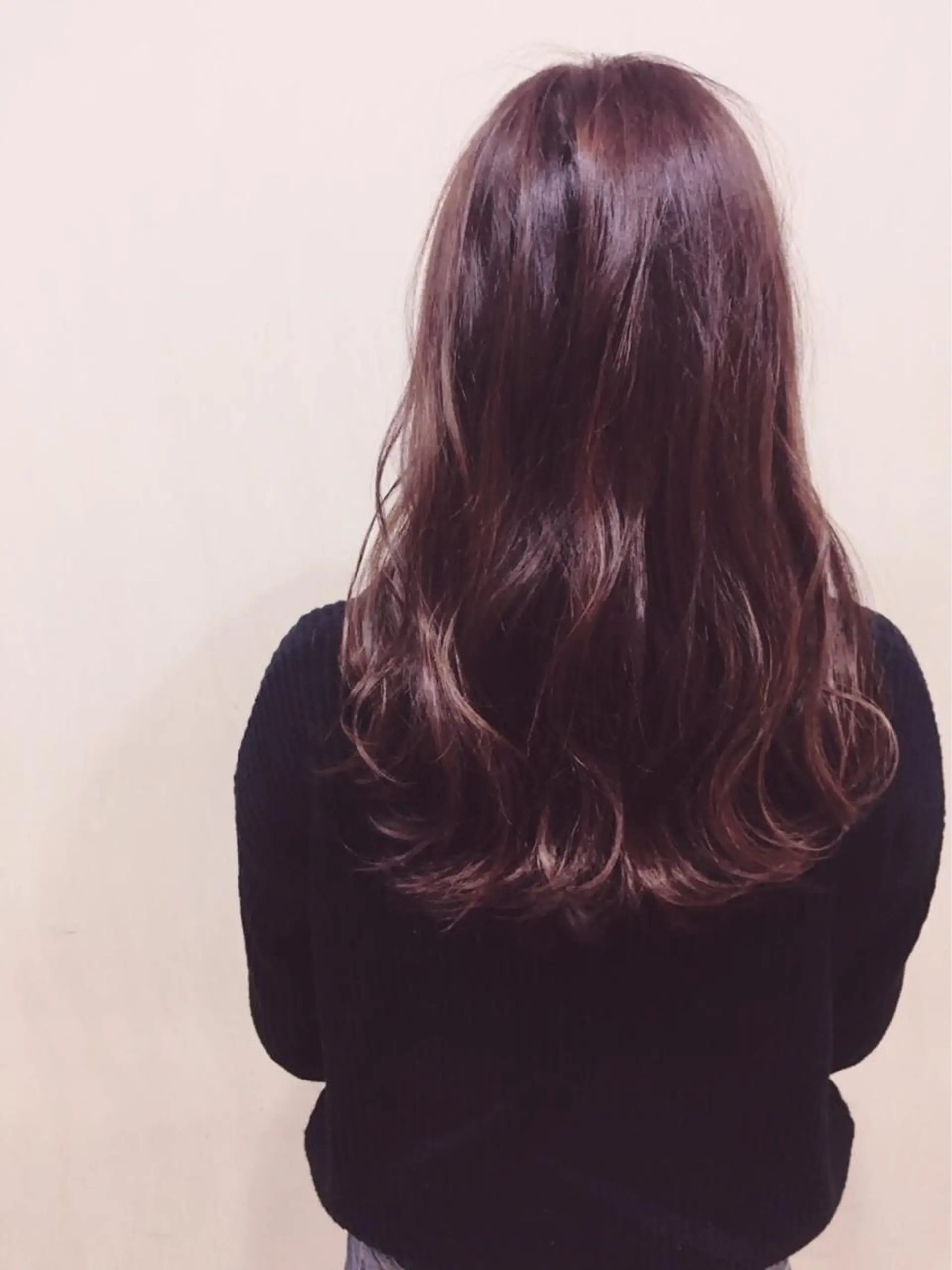 ロング カラー 磧本 祐里恵のヘアスタイル