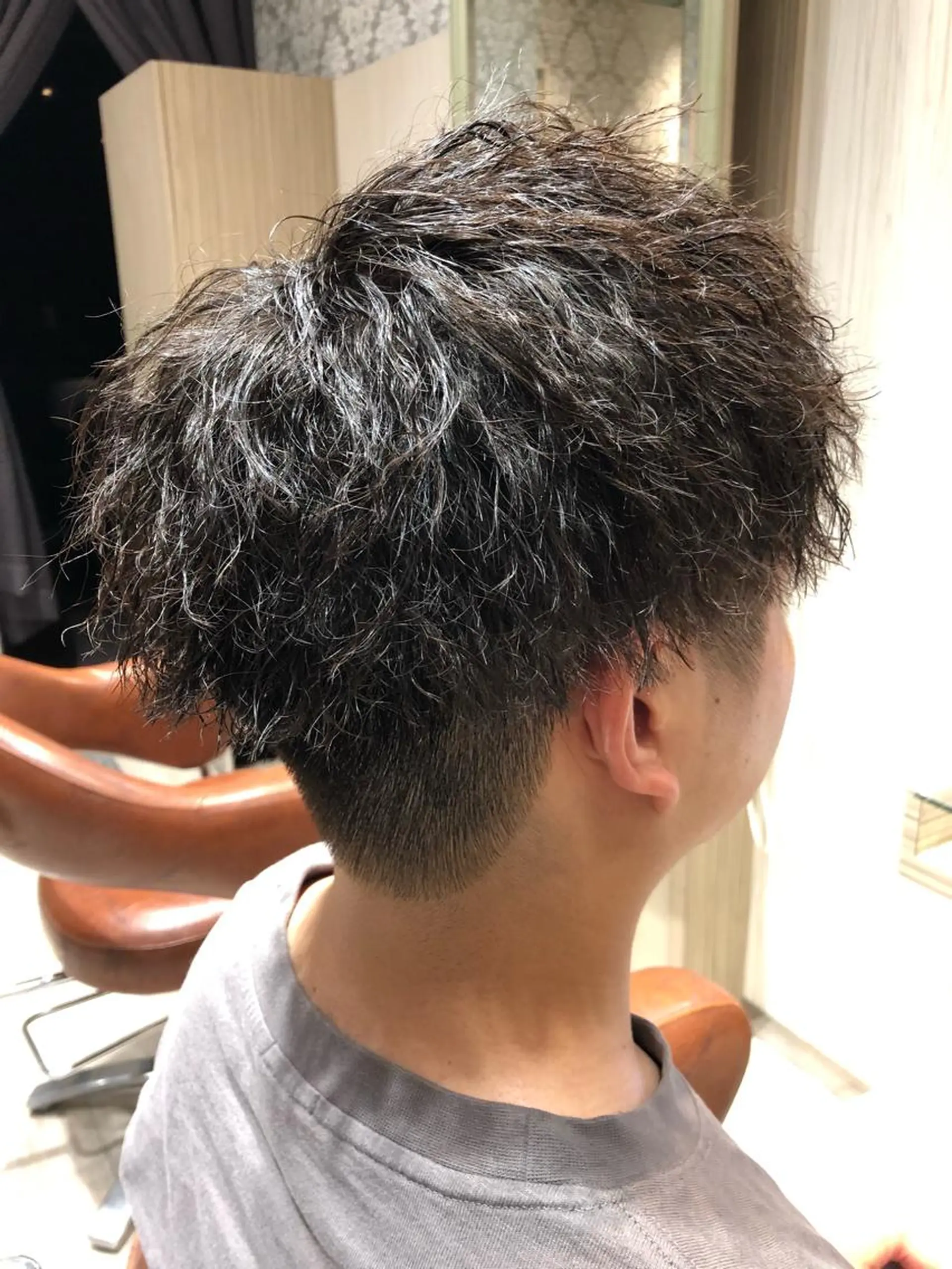 ショート メンズ カット パーマ 一戸 拓斗のヘアスタイル