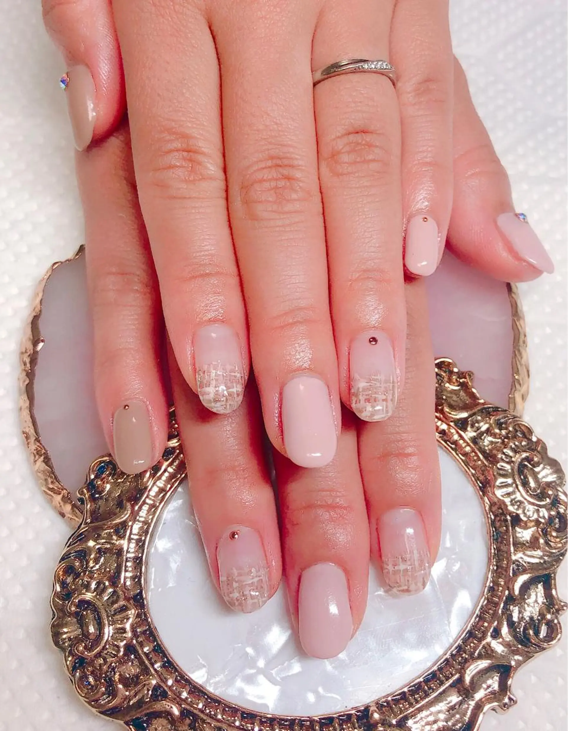 ネイル ハンドネイル CROWN プライベートサロンのネイルデザイン