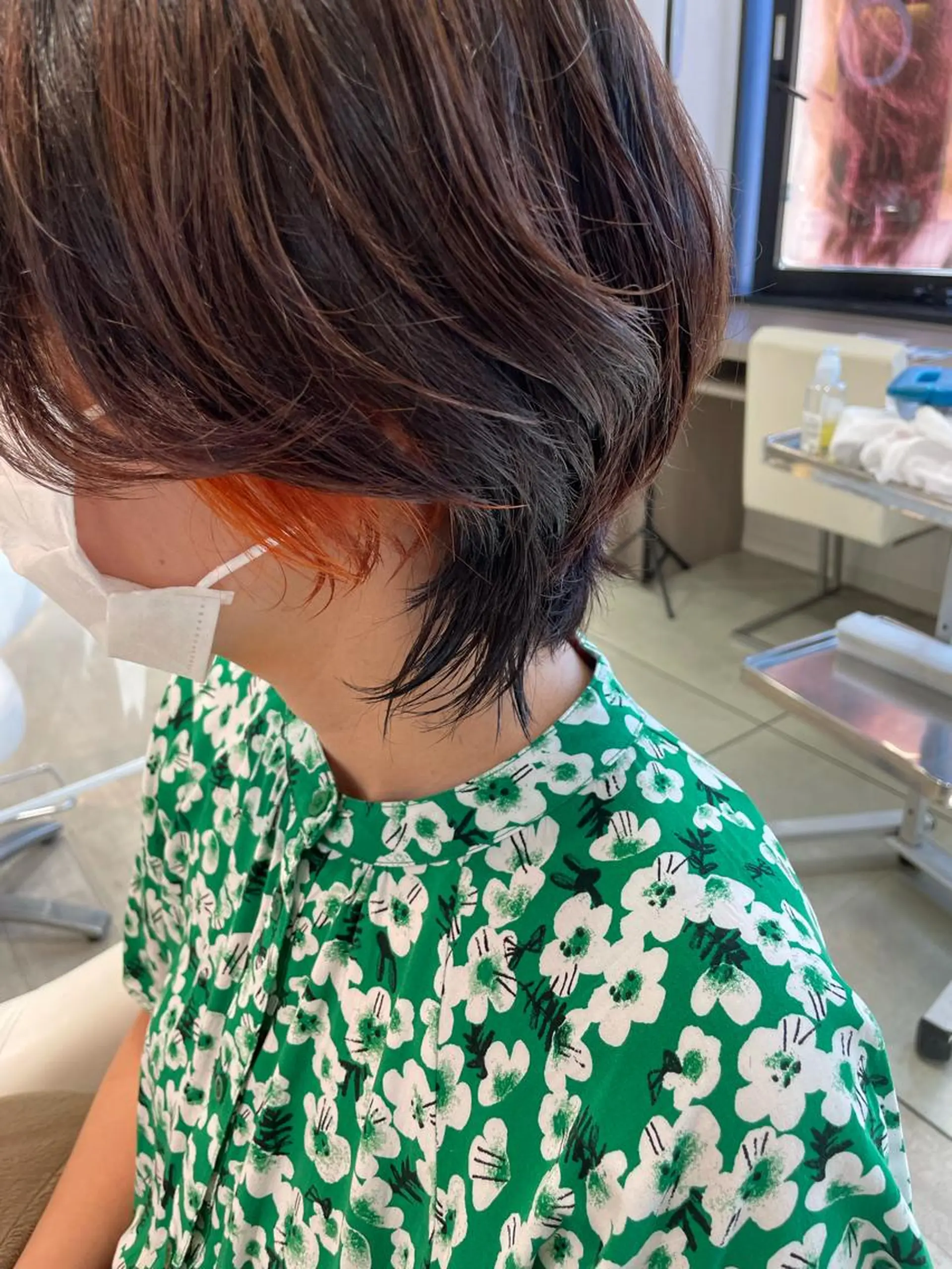 ショート カラー イヤリングカラー オレンジ カット ヘアカラー 松佐 ゆかりのヘアスタイル