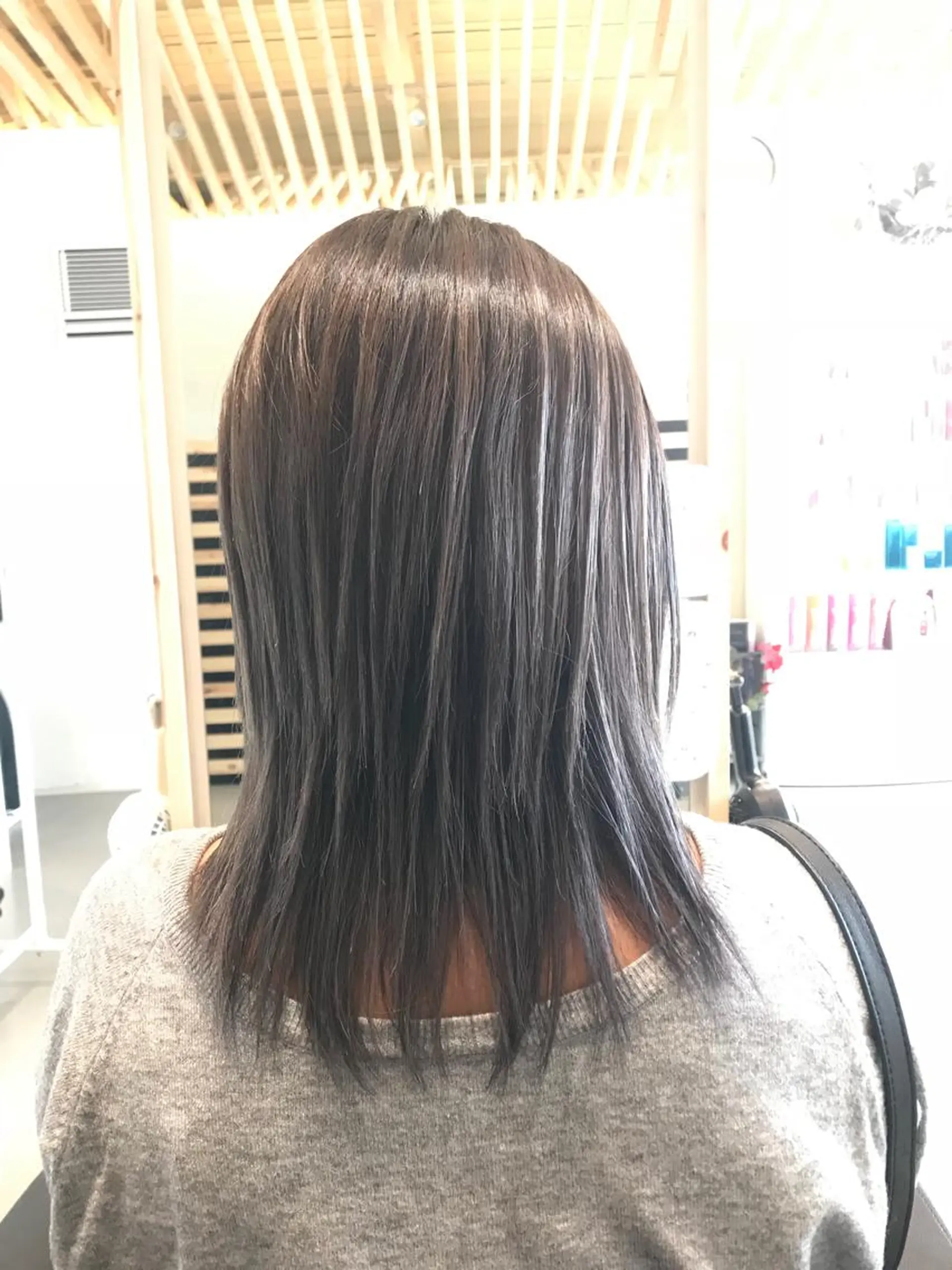 セミロング カラー 関口 友行のヘアスタイル