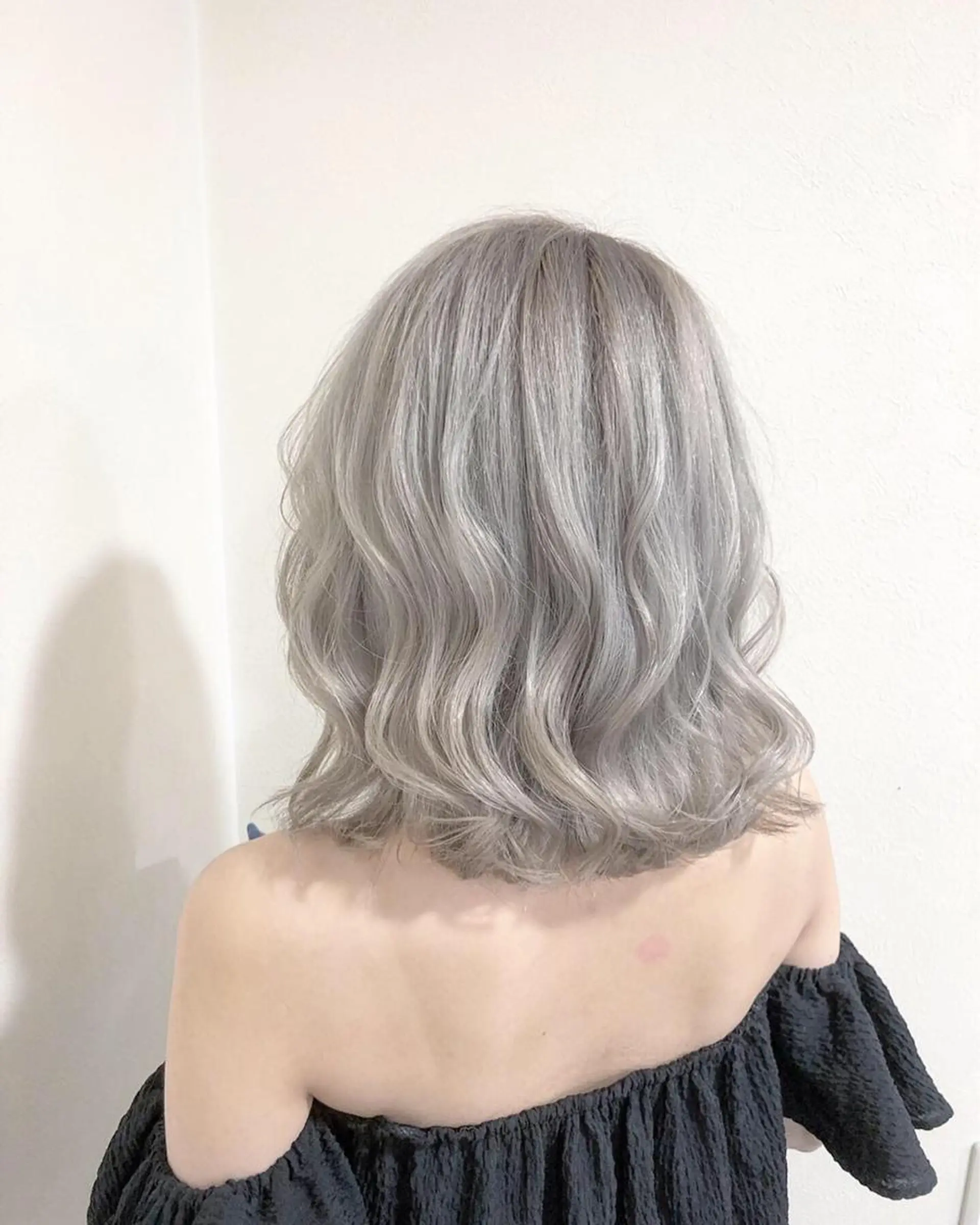 ミディアム ヤマグチ ヒカルのヘアスタイル