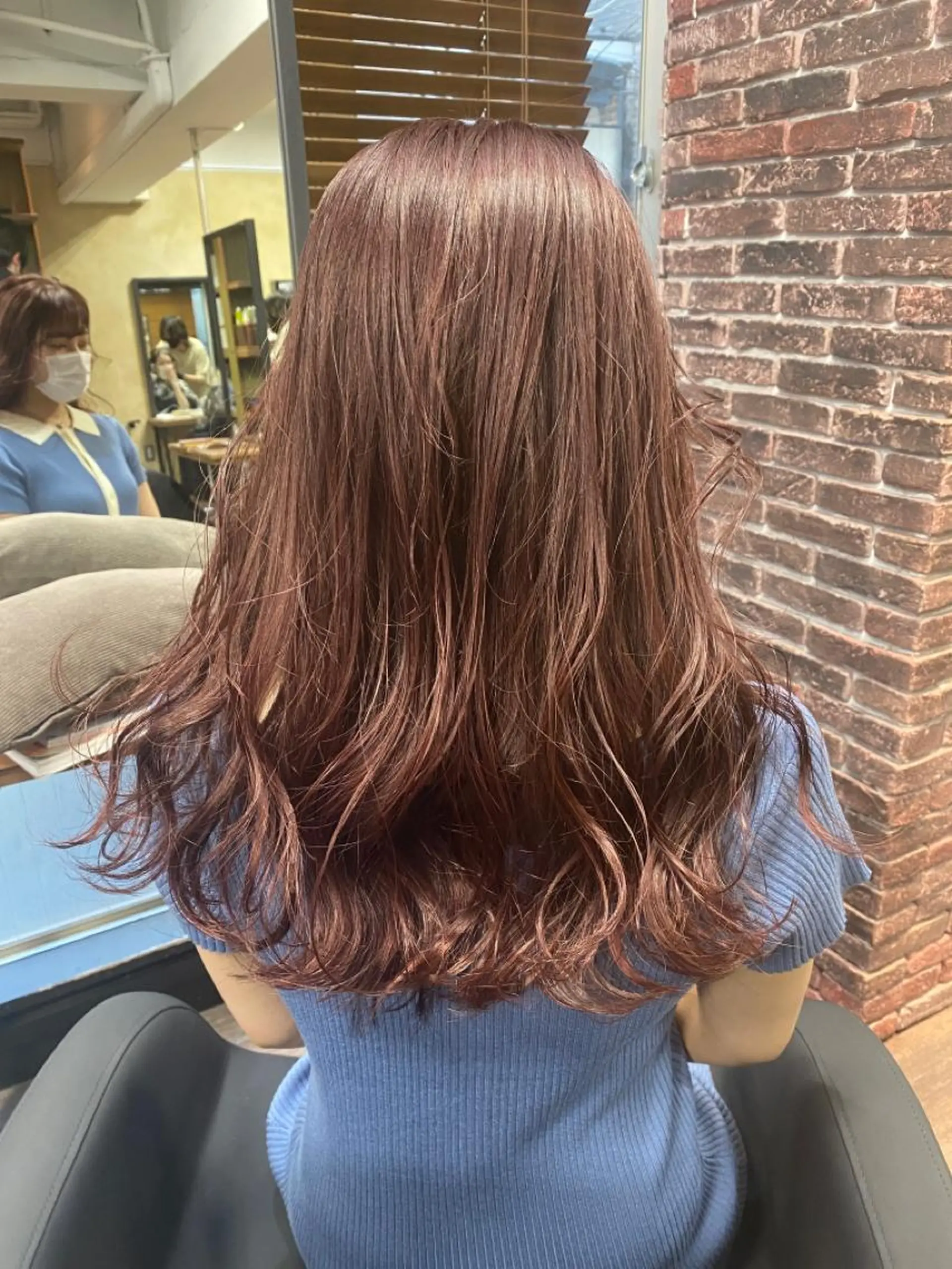 セミロング ハイライト 髪質改善 韓国風ヘア レイヤーカット 小顔カット 透け感×顔まわり デザイン✂︎吉田のヘアスタイル