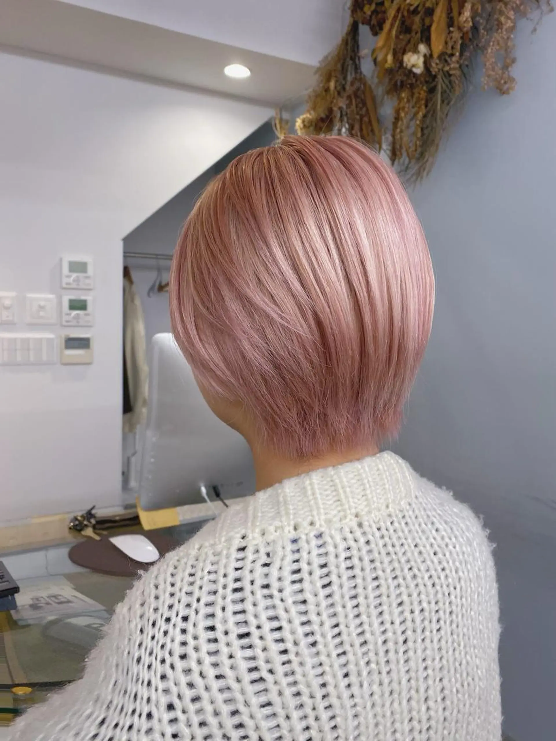 ショート カラー Flamme Annaのヘアスタイル