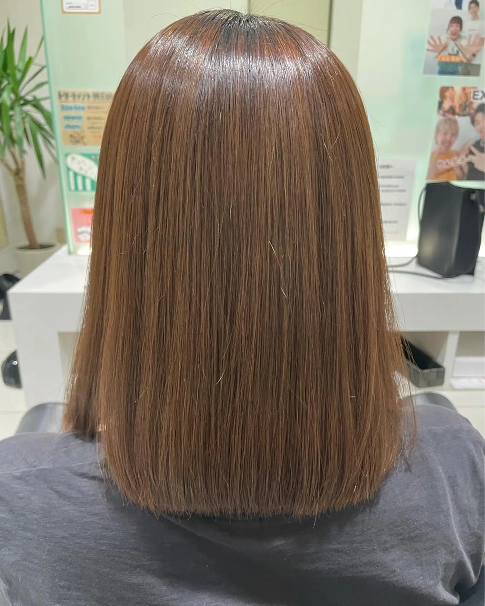 ミディアム 縮毛矯正 momoka ［pejite]のヘアスタイル