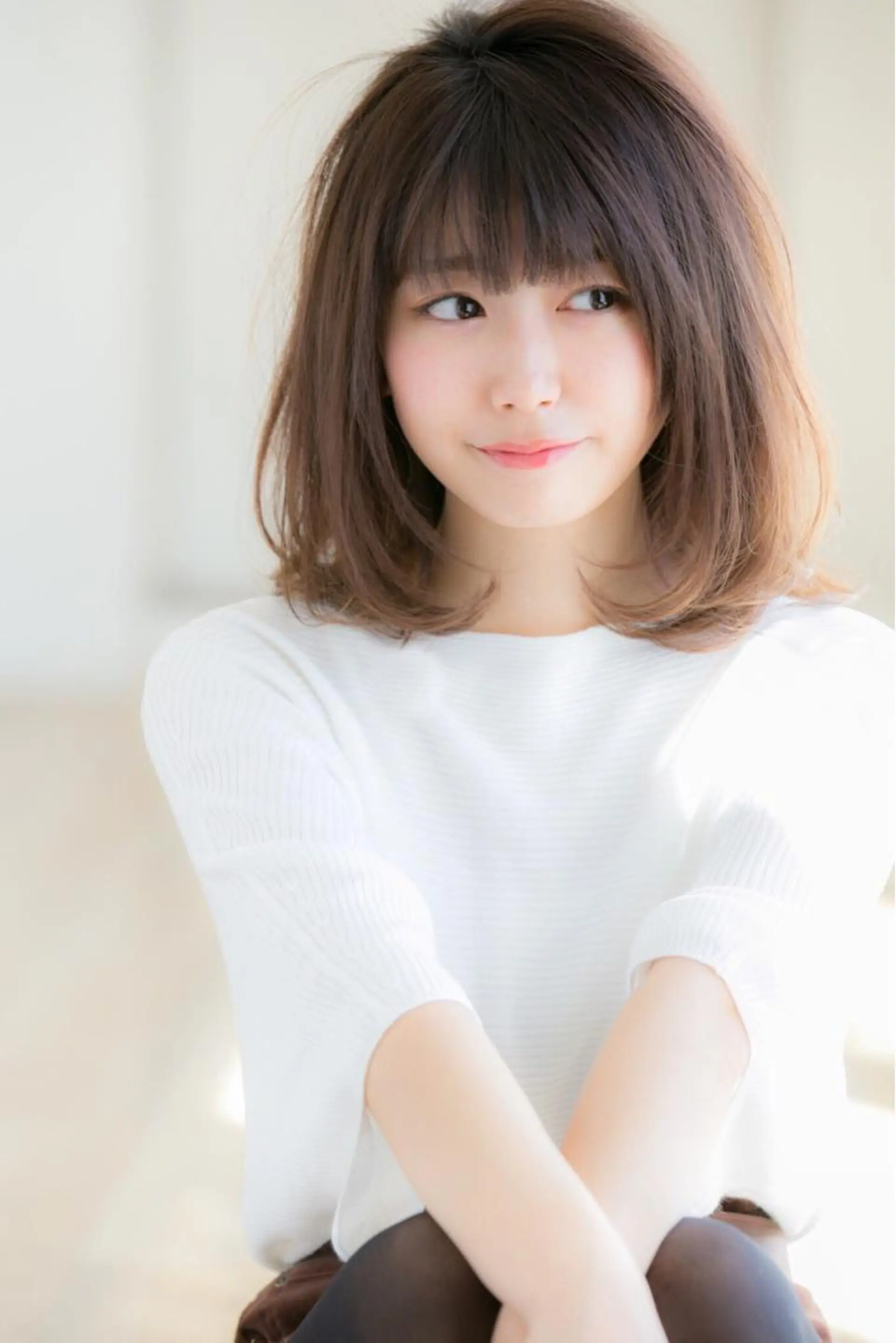 ミディアム 【広尾/恵比寿】 カットカラーのヘアスタイル