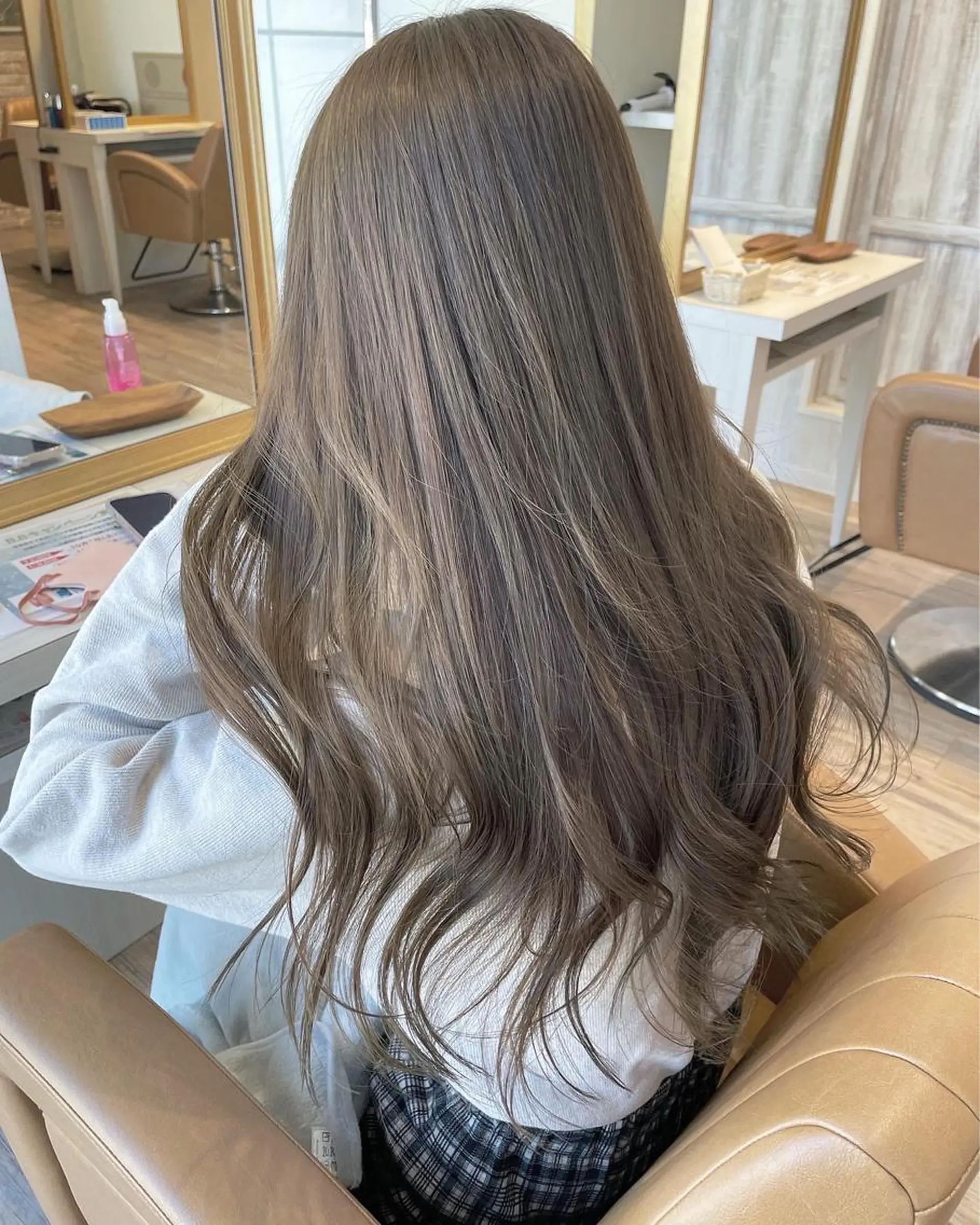 ロング カラー アッシュ ベージュカラー 透明感カラー グレージュ オリーブカラー カット ヘアカラー トリートメント 河合秀明/ショート /ボブ/レイヤーのヘアスタイル