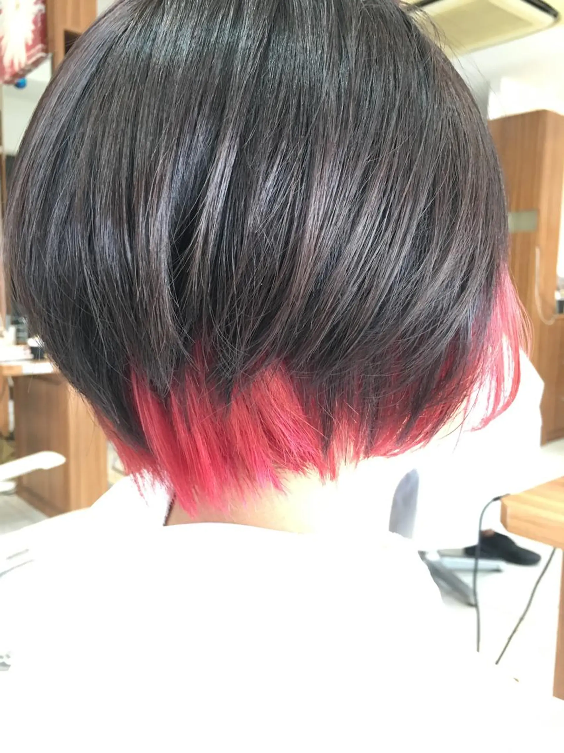 ショート カラー レッドカラー カット トリートメント 白髪ぼかしハイライト 柳川拓哉のヘアスタイル