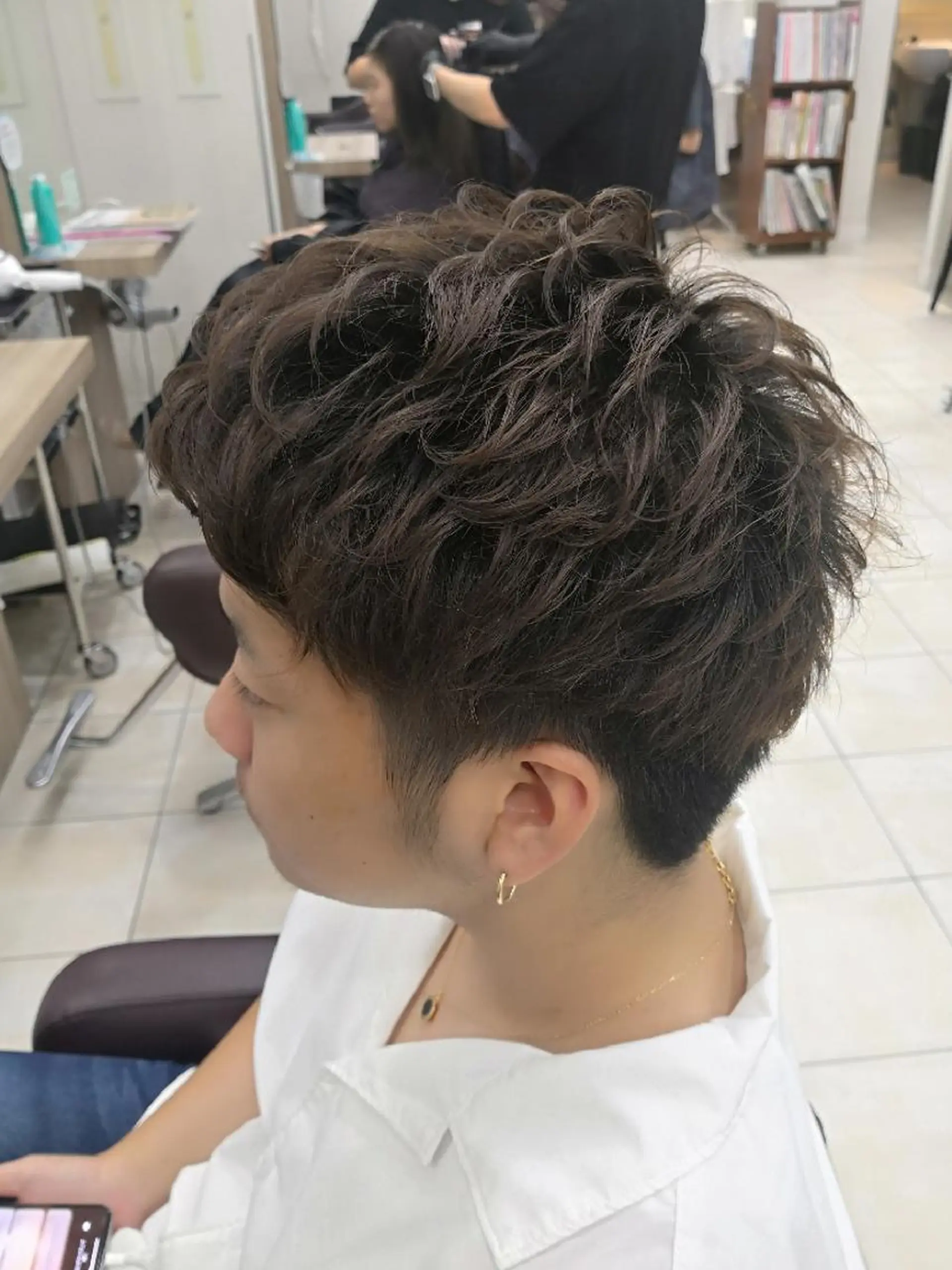 ショート メンズ パーマ 🩶ハイライトカラー 🩶ASH西葛西鈴木のヘアスタイル