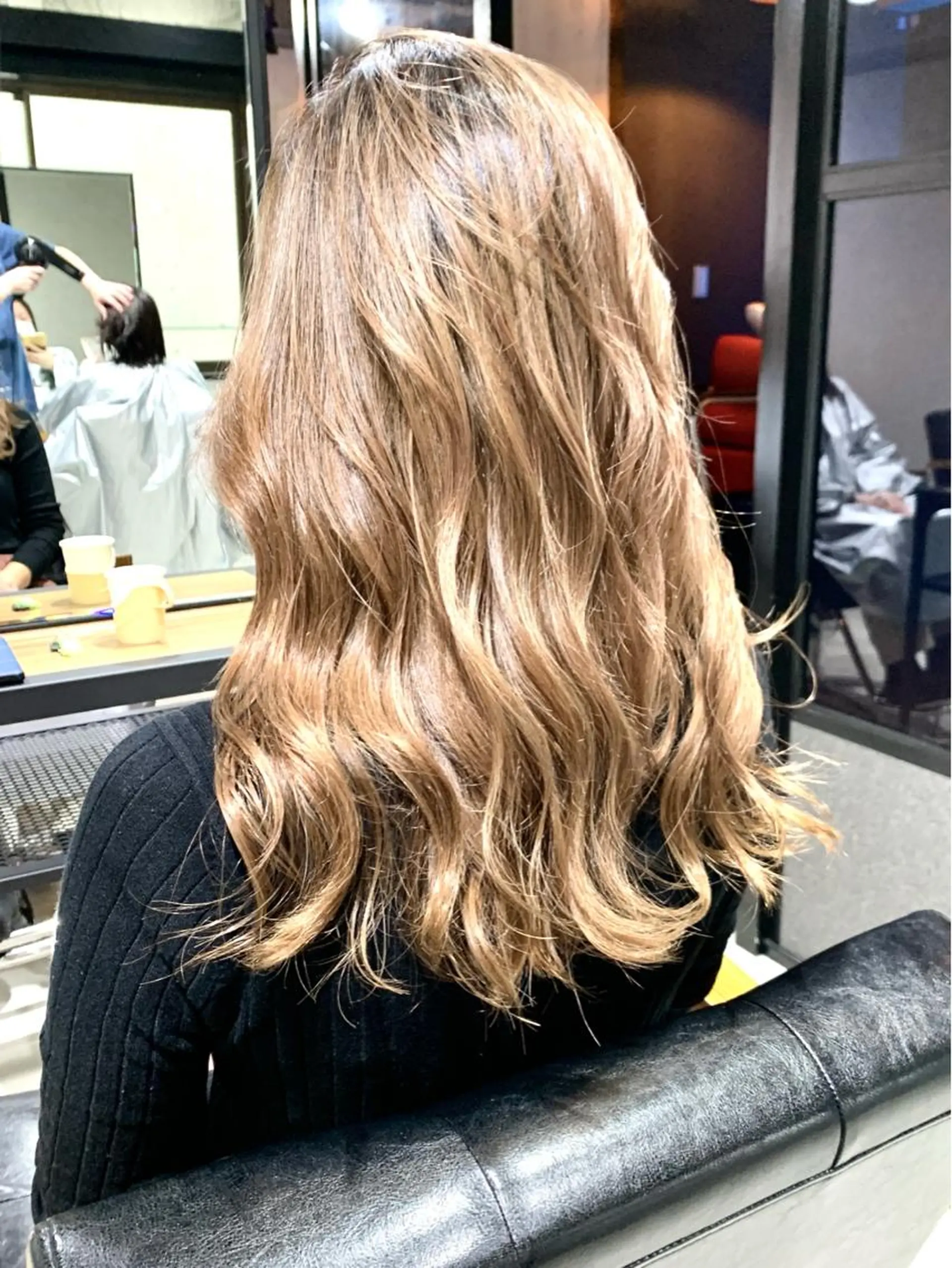 セミロング カラー バレイヤージュ レイヤーカット ヘアカラー トリートメント 岡崎勇人/レイヤー/ 韓国/ケラチンTRのヘアスタイル