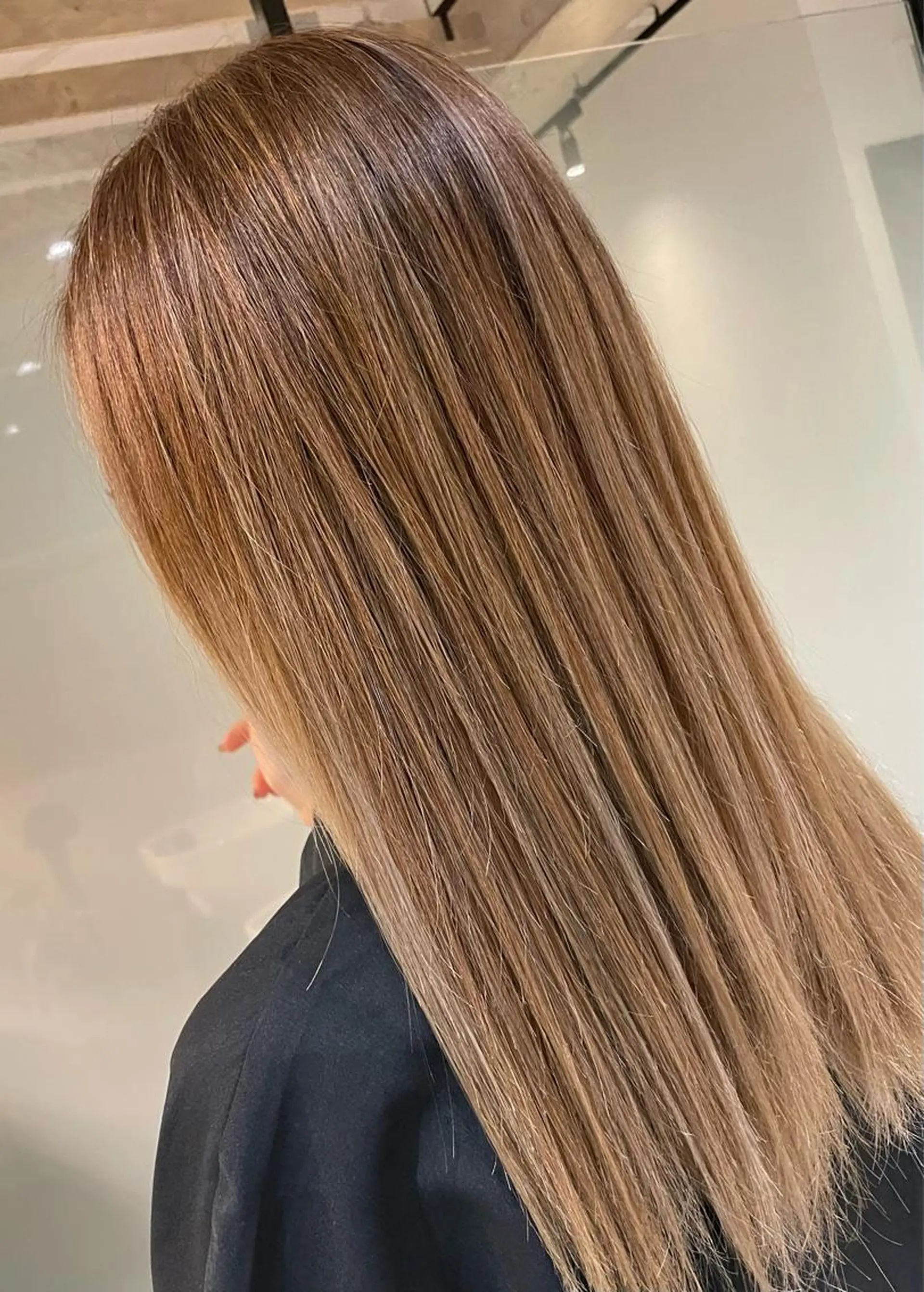 ロング カラー ヘアカラー ハイライトが 得意なニキです😊のヘアスタイル