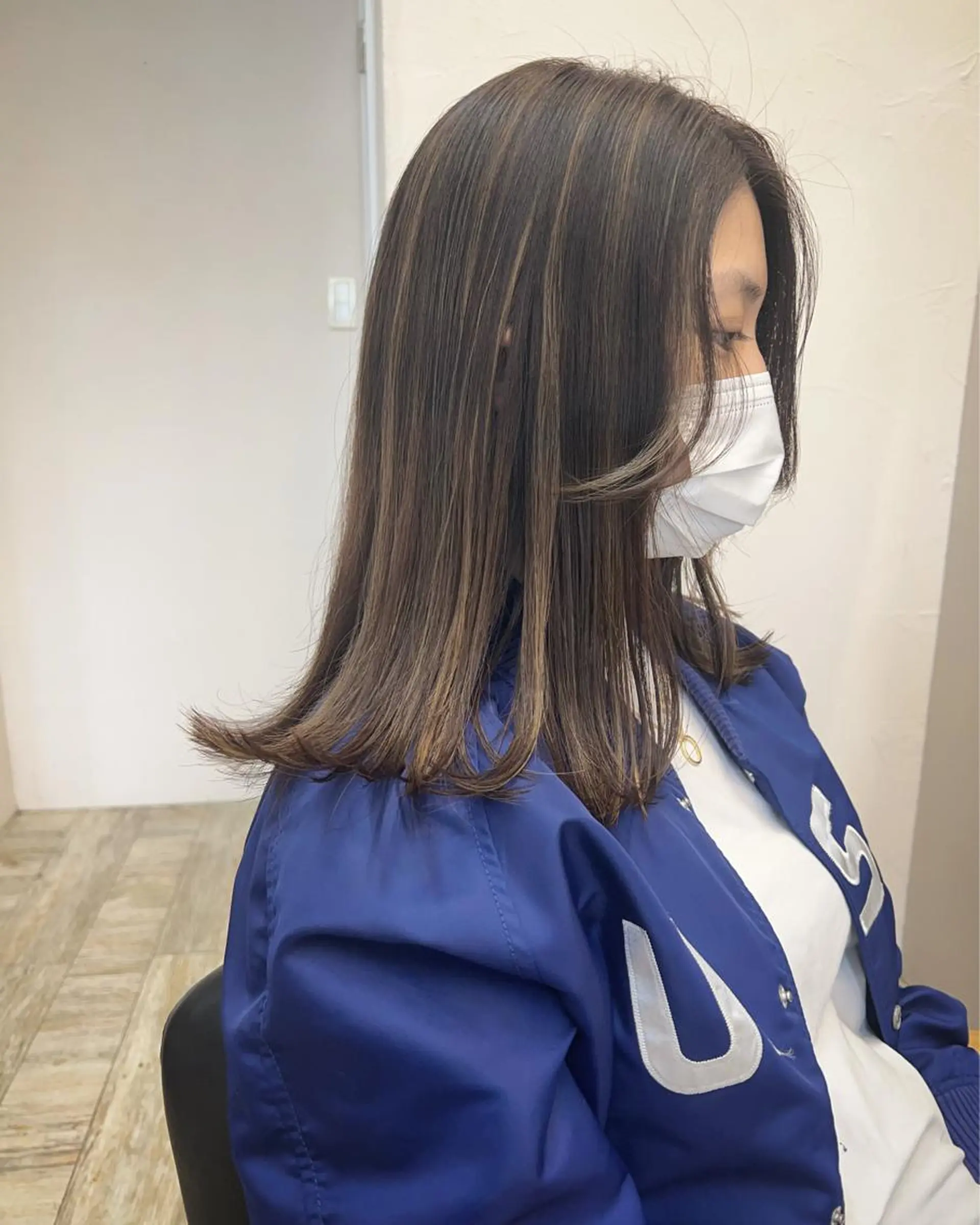 ミディアム カラー バレイヤージュ レイヤーカット テトネ タカシのヘアスタイル