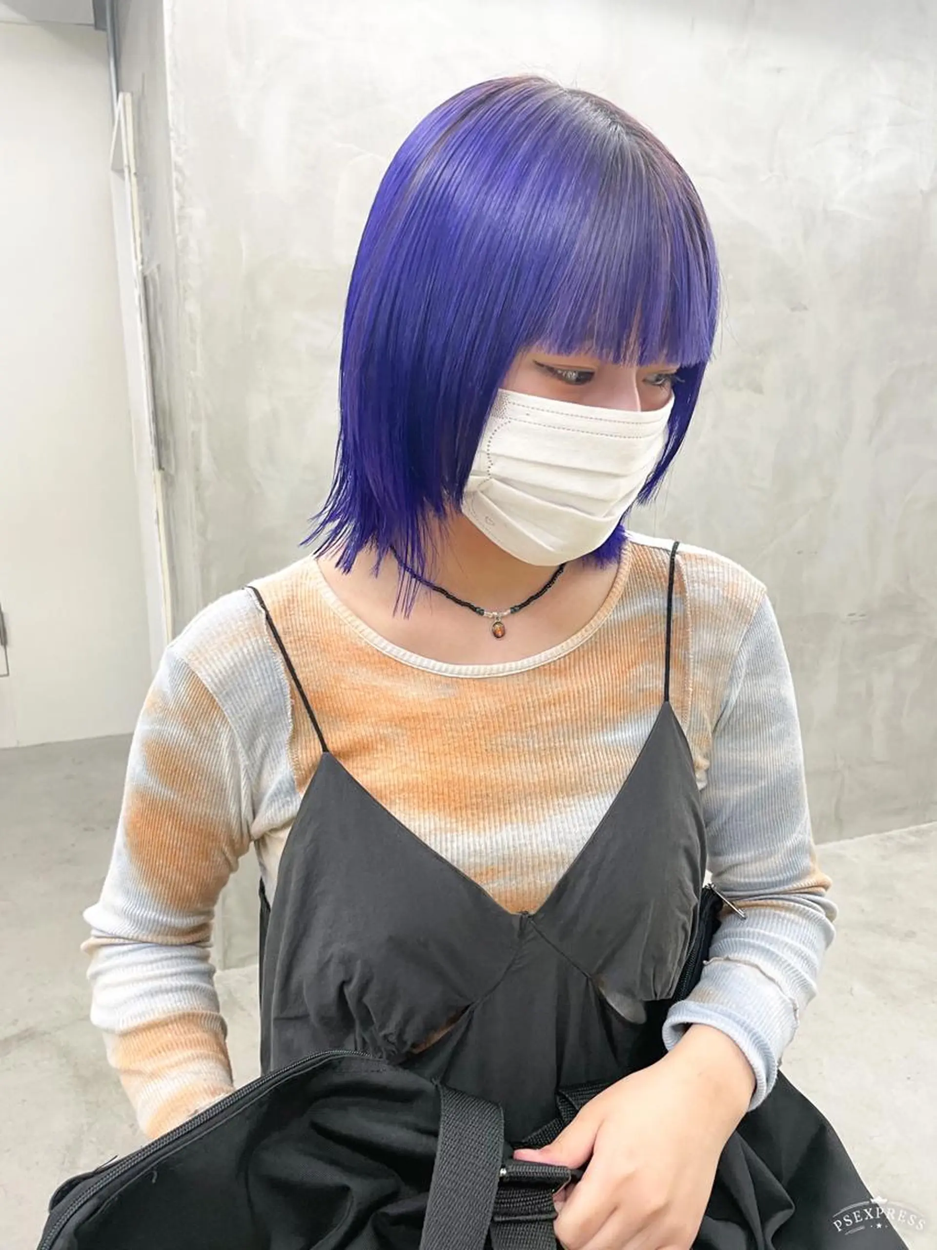 ミディアム 💜ショート💜 ウルフ、ボブ二色亜美のヘアスタイル