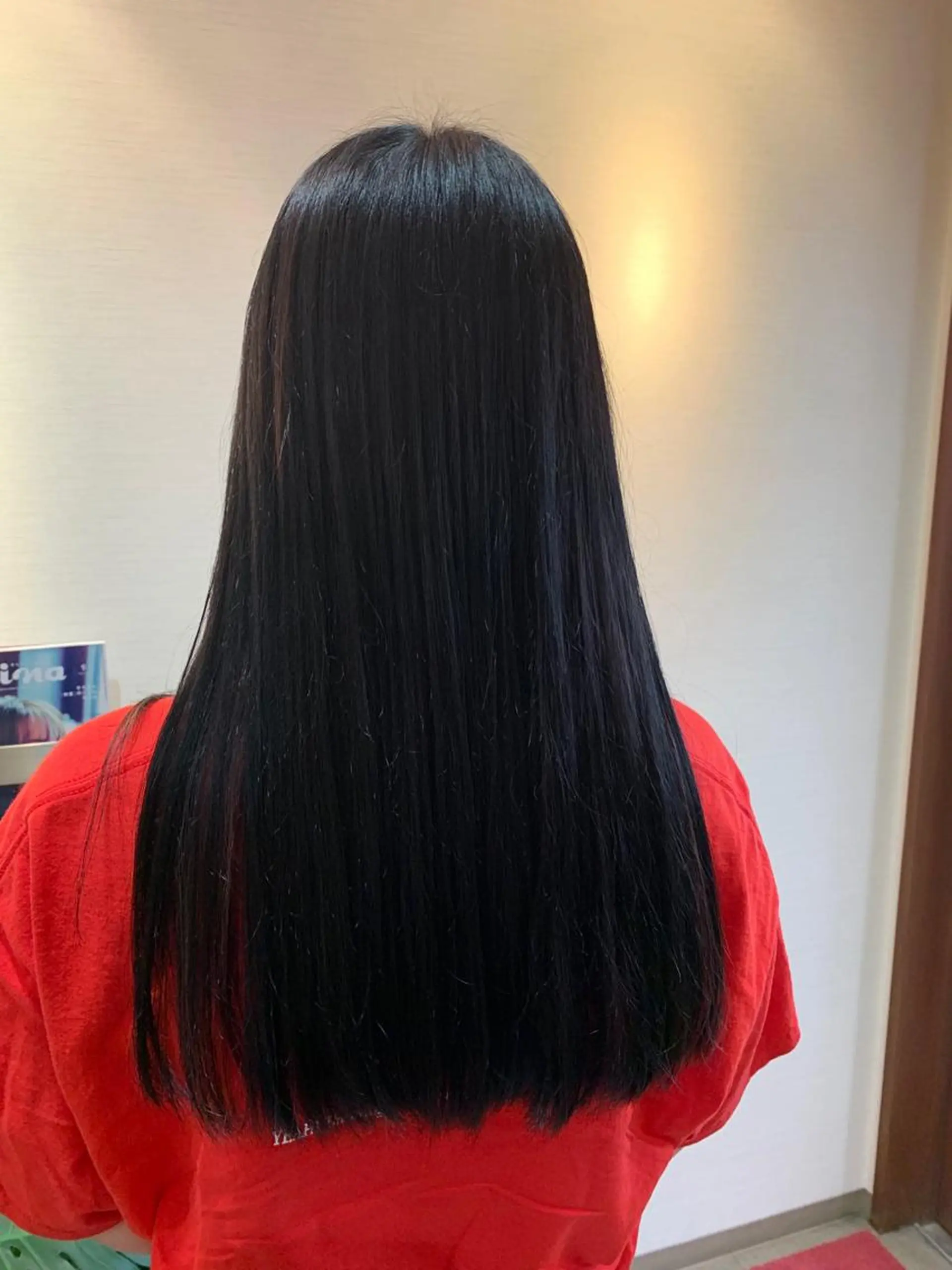 ロング カラー 蓮見  友里のヘアスタイル