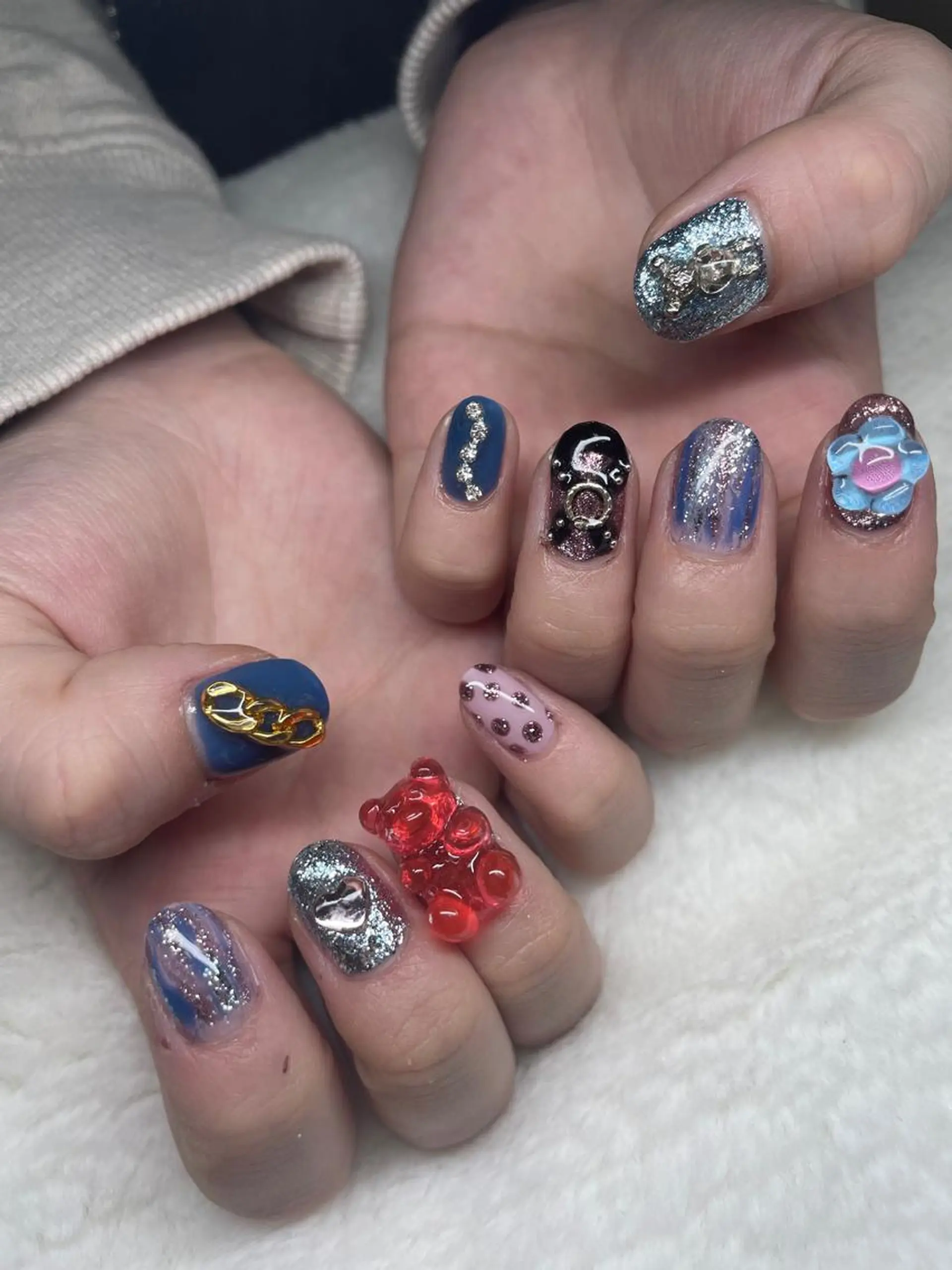 ネイル ハンドネイル 荒井 海輝のネイルデザイン