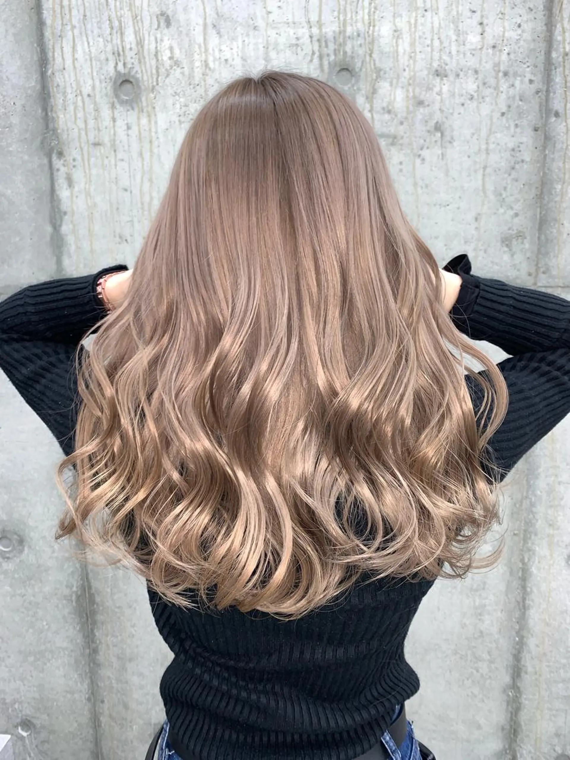 セミロング カット ヘアカラー トリートメント 山田 絵里菜のヘアスタイル