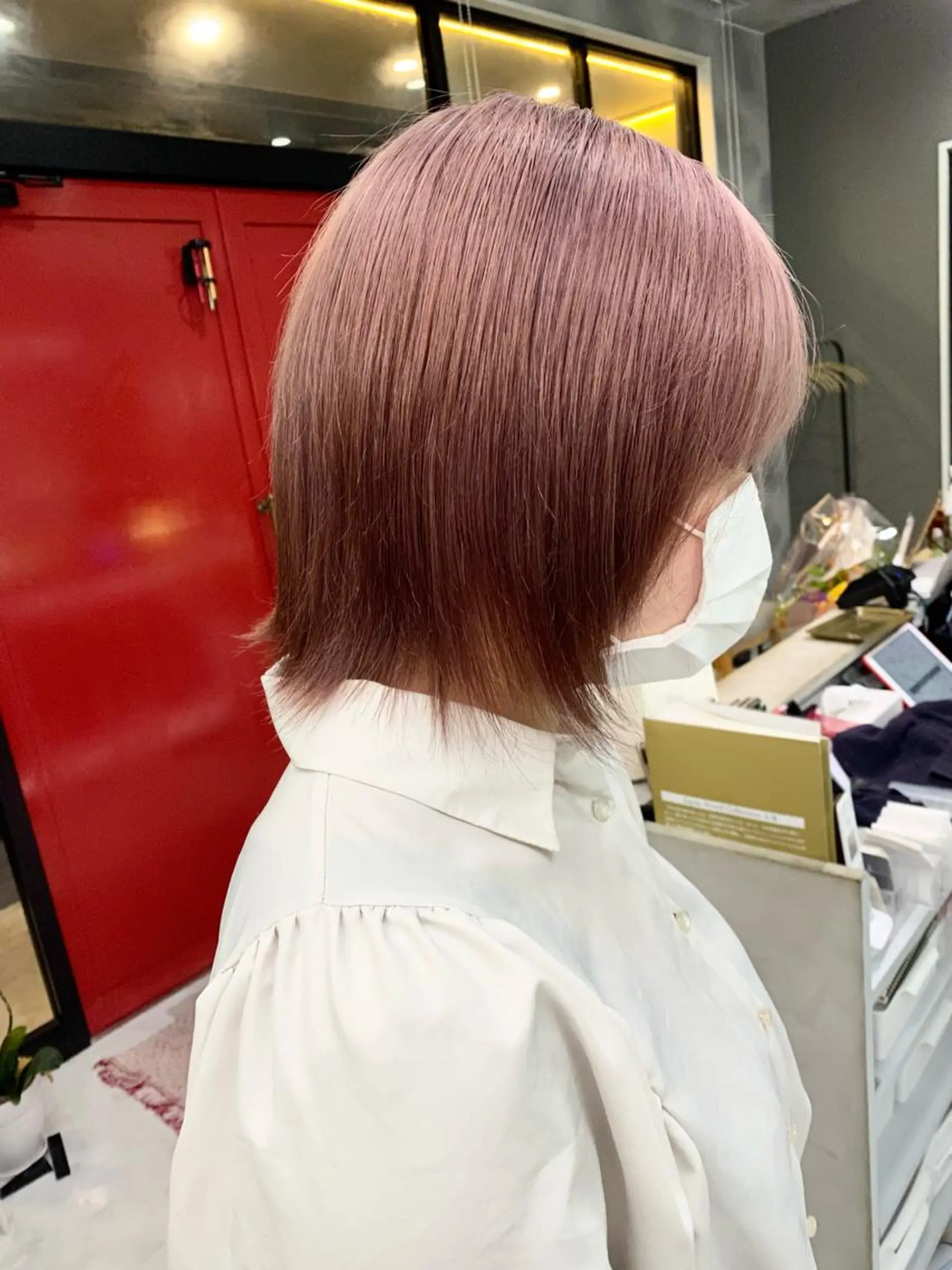 ミディアム カラー ベージュカラー ピンクカラー ピンクベージュ 宇佐美 柊のヘアスタイル