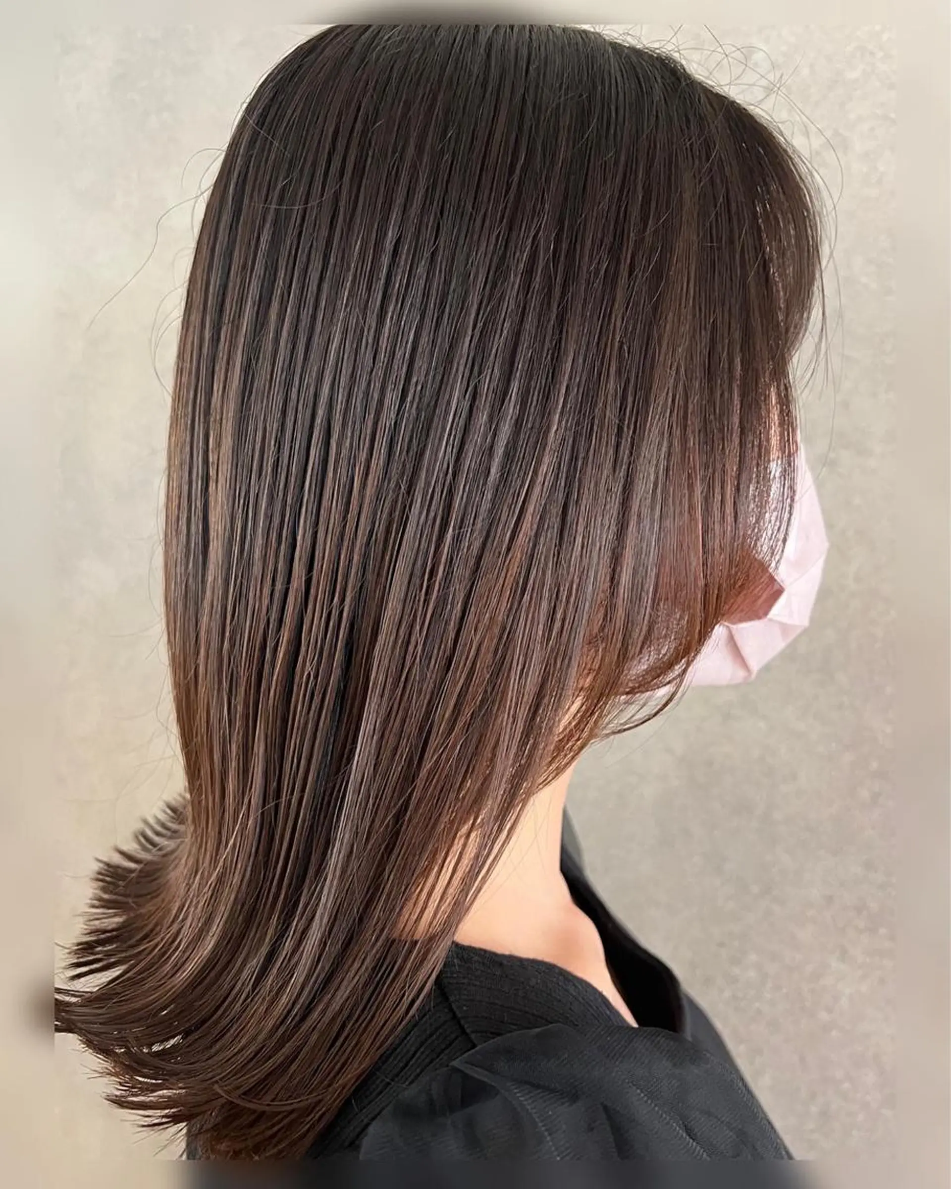 ミディアム 顔周りカット レイヤーカット 大川 愛未のヘアスタイル