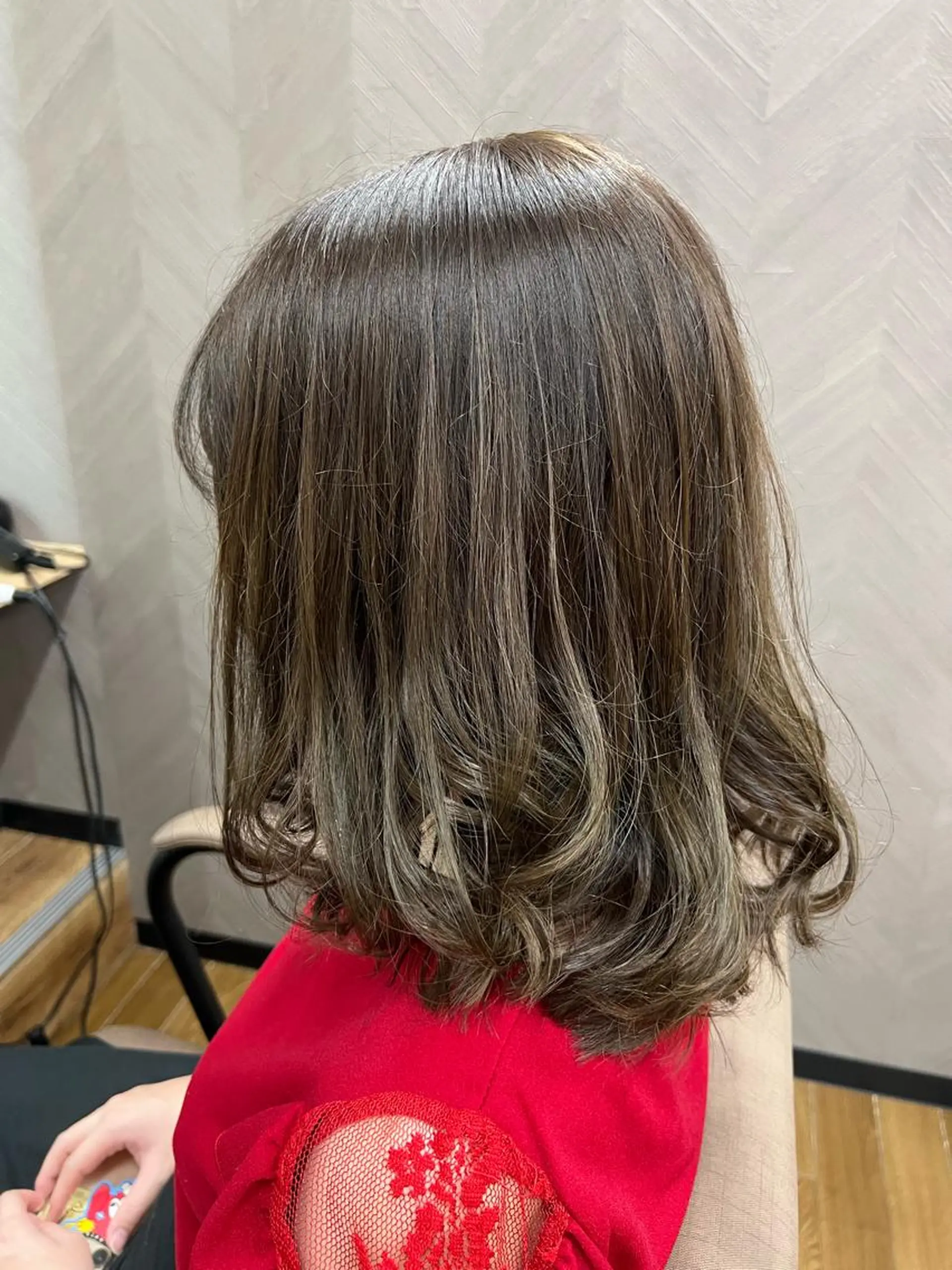 ミディアム カット ヘアカラー TELA HAIR 幕張本郷店　千尋のヘアスタイル