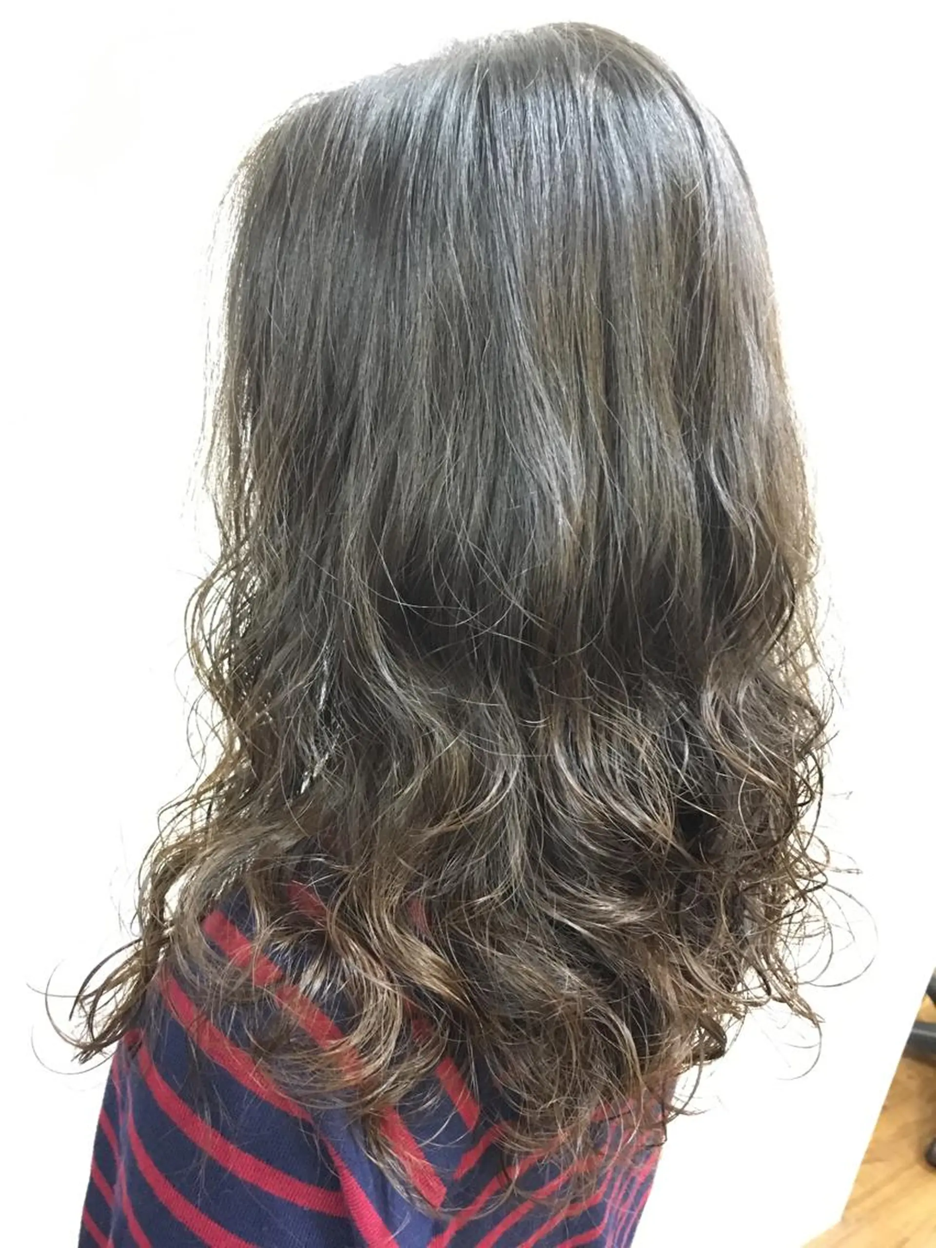 セミロング カラー パーマ カット パーマ トリートメント SHIORI💜口コ ミNo.1艶カラーのヘアスタイル