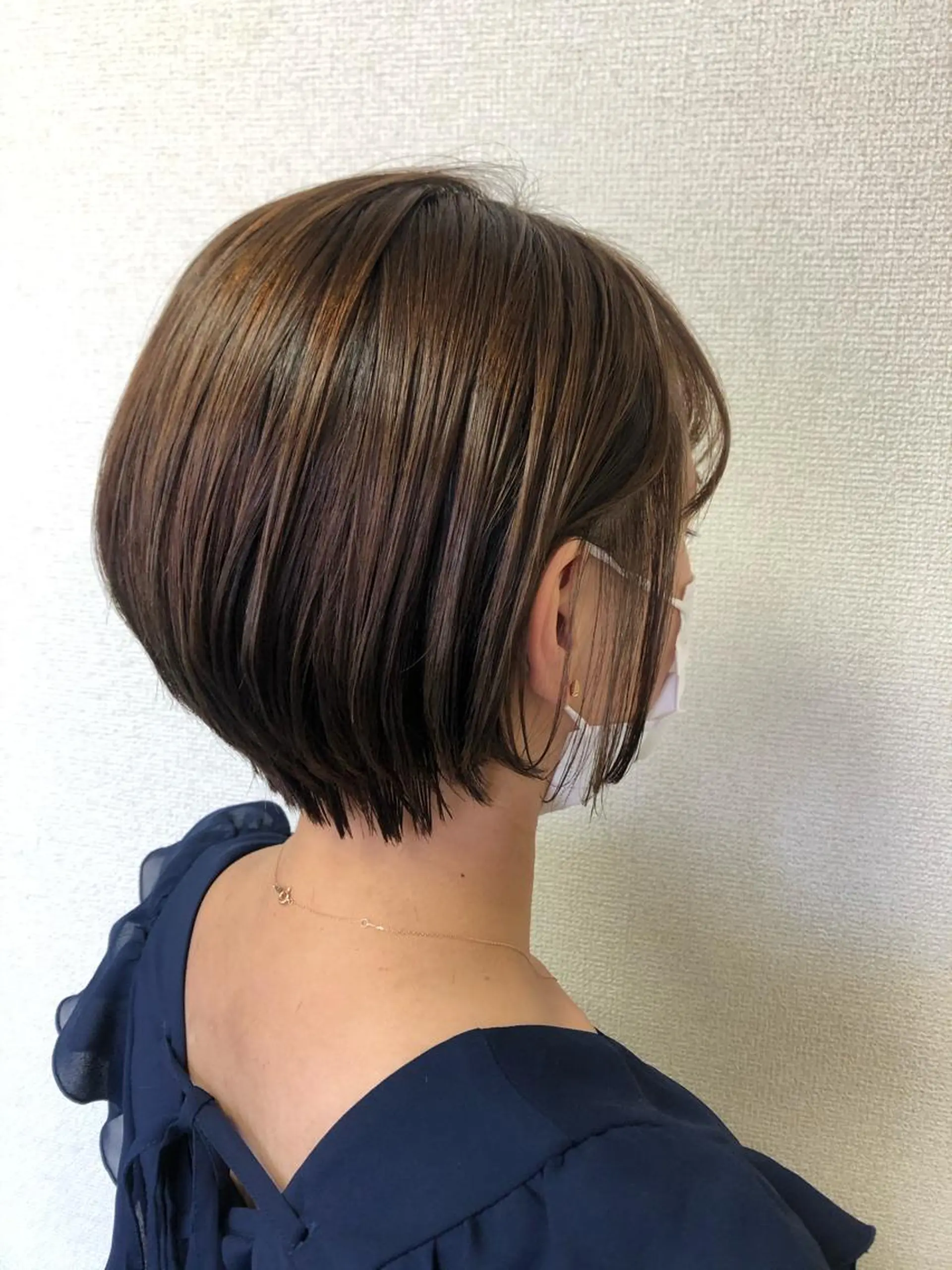 ショート カラー ショートボブ アッシュ バレイヤージュ ベージュカラー ブリーチ 大久保 真希のヘアスタイル