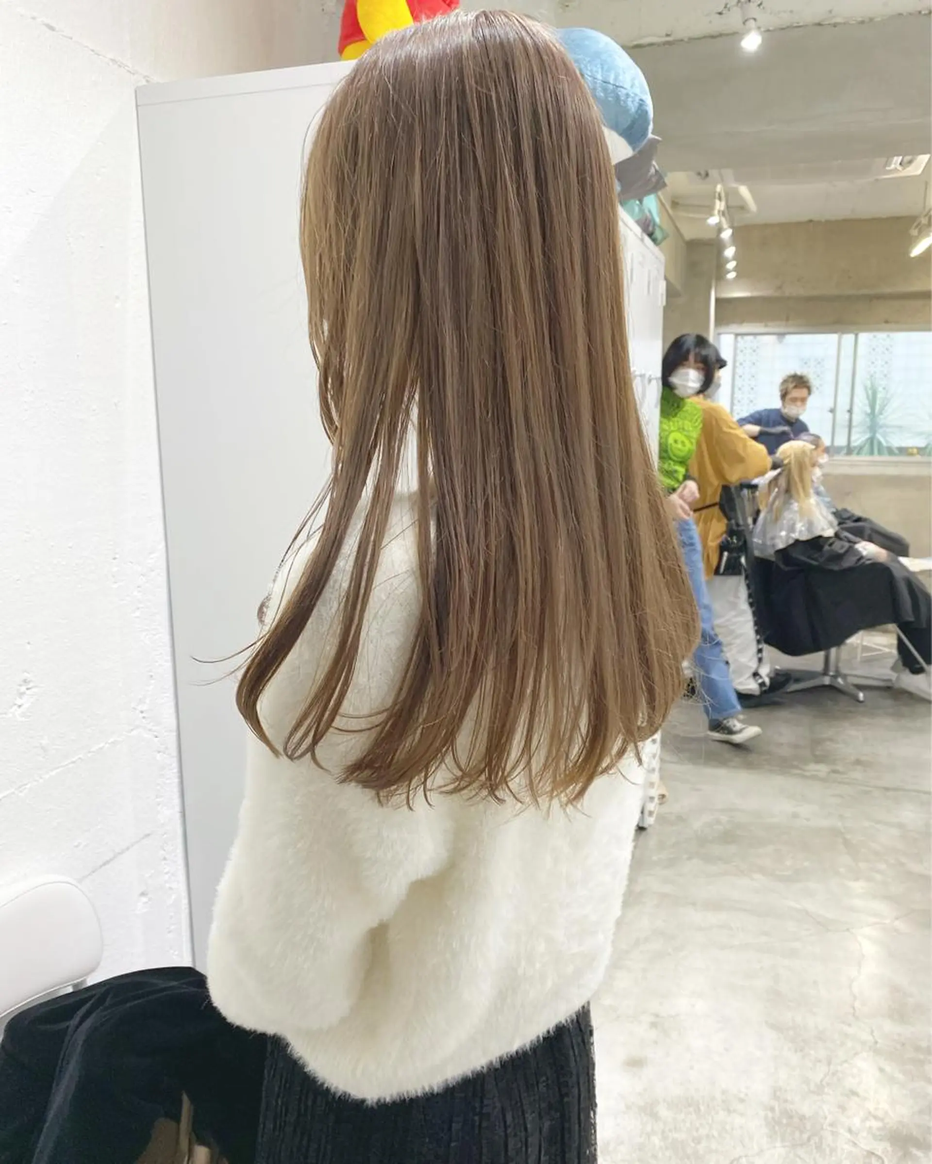 ロング カラー ヘアアレンジ 切りっぱなしボブ アッシュ アッシュグレー ベージュカラー 黒髪 ササキカズマ〻透明感 〻色落ち〻赤み消しのヘアスタイル