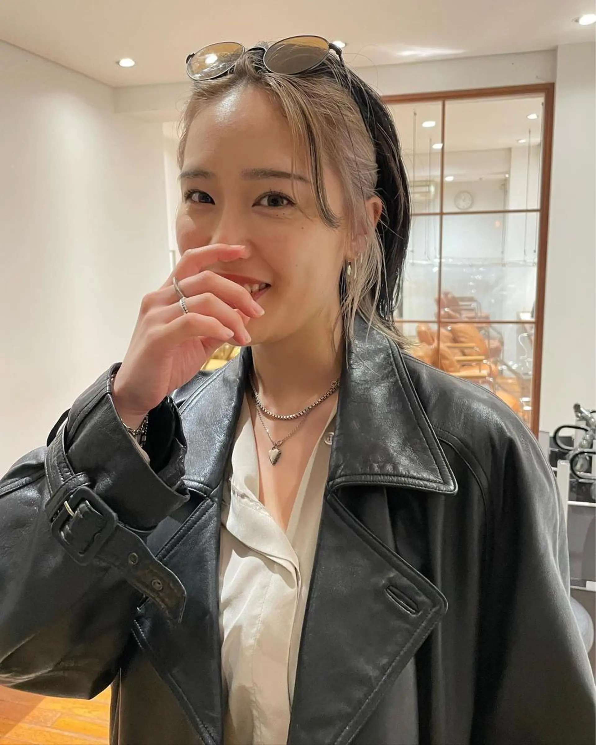 ミディアム カラー ヘアアレンジ 小顔レイヤー×コンパ クトボブ/林隆平のヘアスタイル