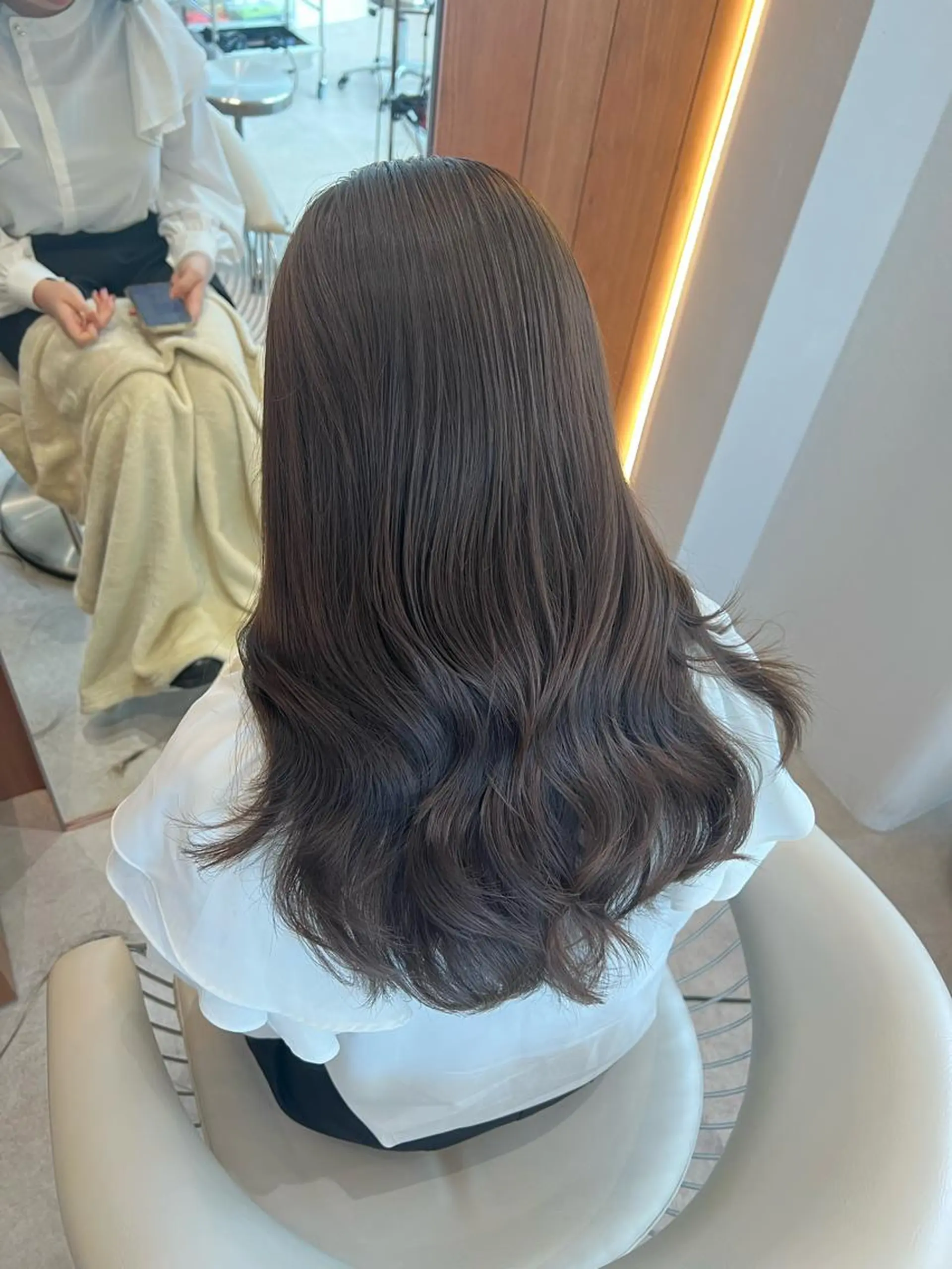 ロング カラー グレージュ ラベンダーカラー ラベンダーグレージュ ラベンダーグレー 韓国風ヘア 韓国レイヤー🇰🇷 韓国研修◎渋谷カイトのヘアスタイル