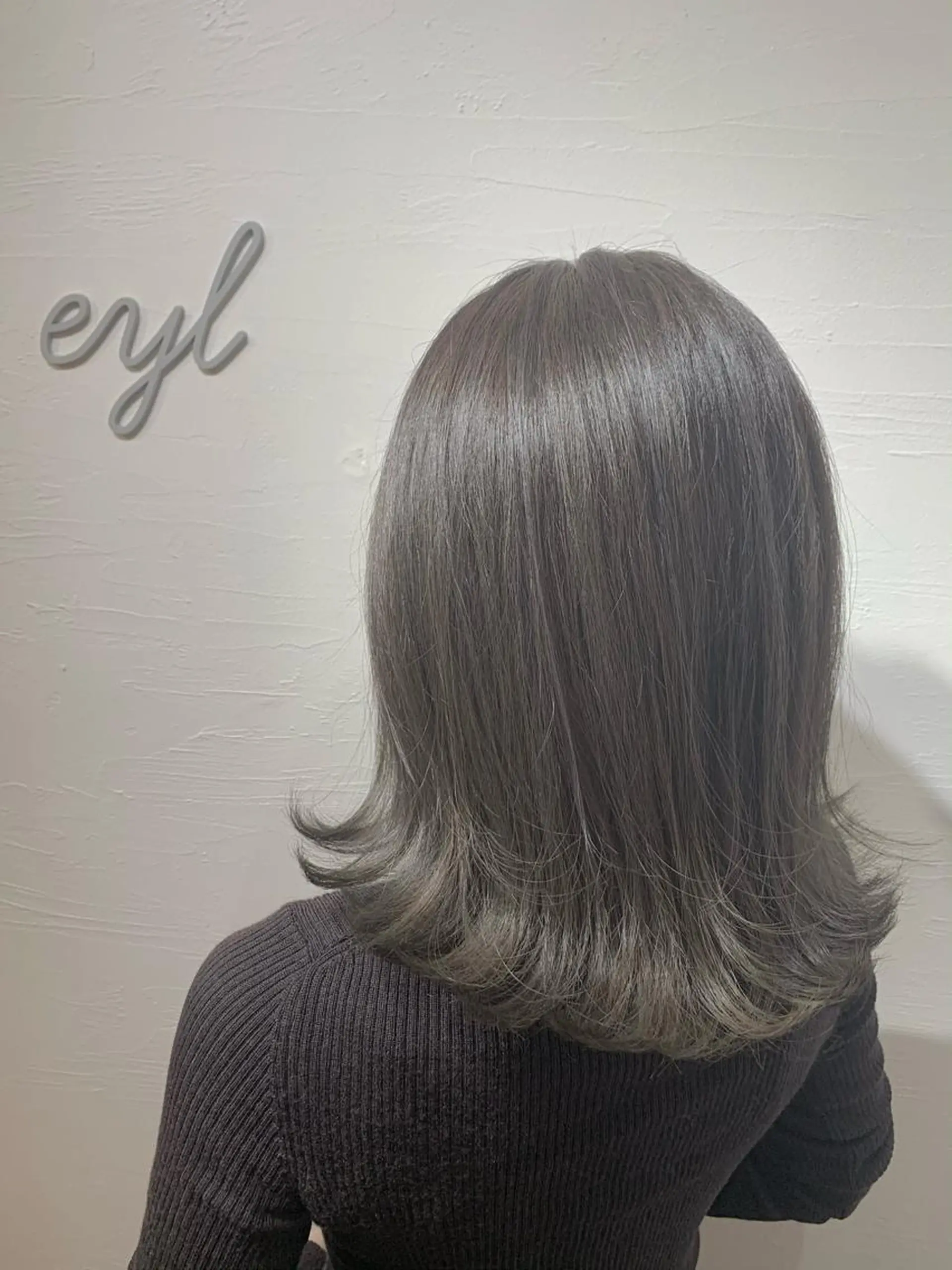 ミディアム カラー 透明感カラー ハイライトカラー ハイライト 💎赤み消しカラー 特化型デザイナー💎のヘアスタイル