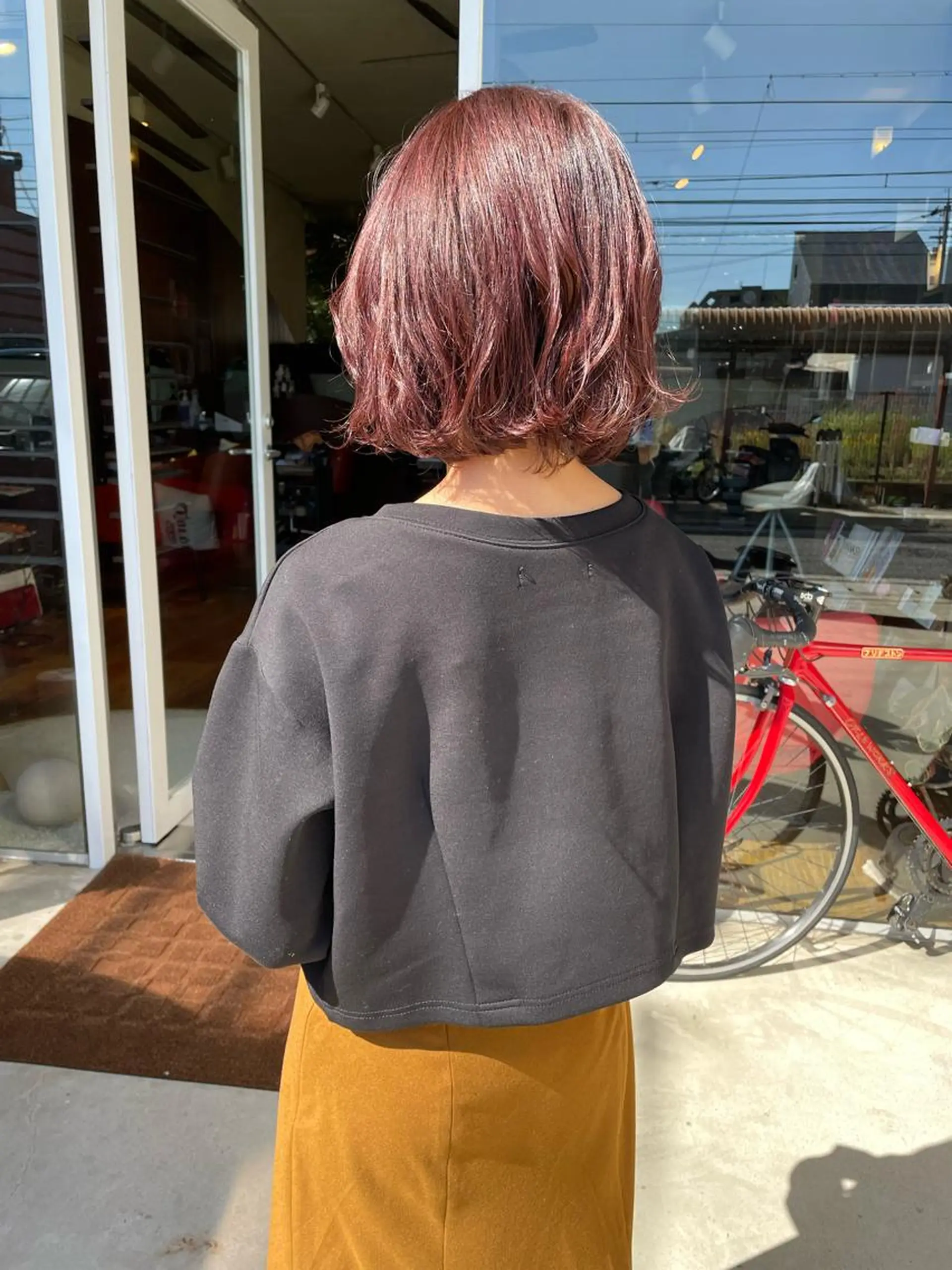 ミディアム カラー 日高 香織のヘアスタイル