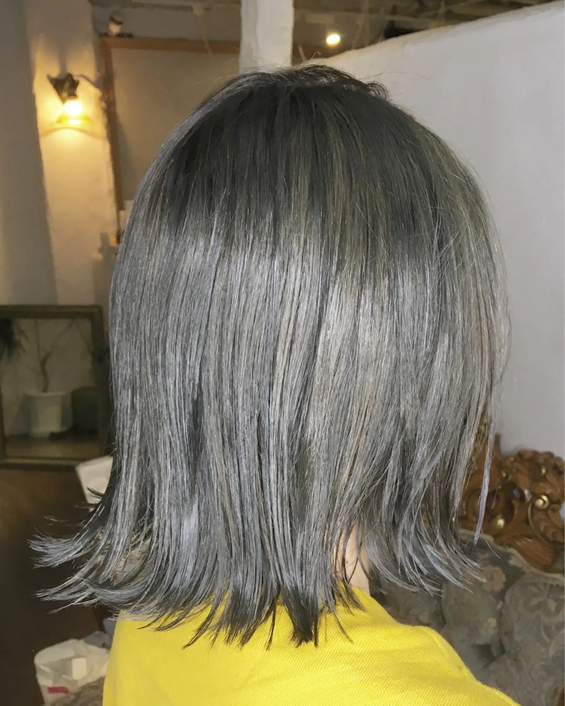 ショート カラー パーマ ヘアアレンジ アッシュ シルバー シルバーアッシュ エグチ アキラのヘアスタイル