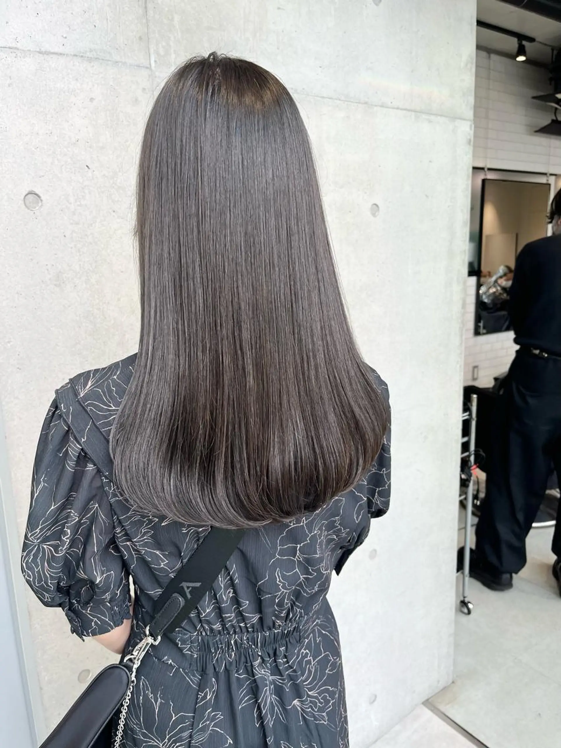 ロング カラー ヘアカラー トリートメント ヘッドスパ 透明感/オリーブ/ グレージュ/YUKAのヘアスタイル