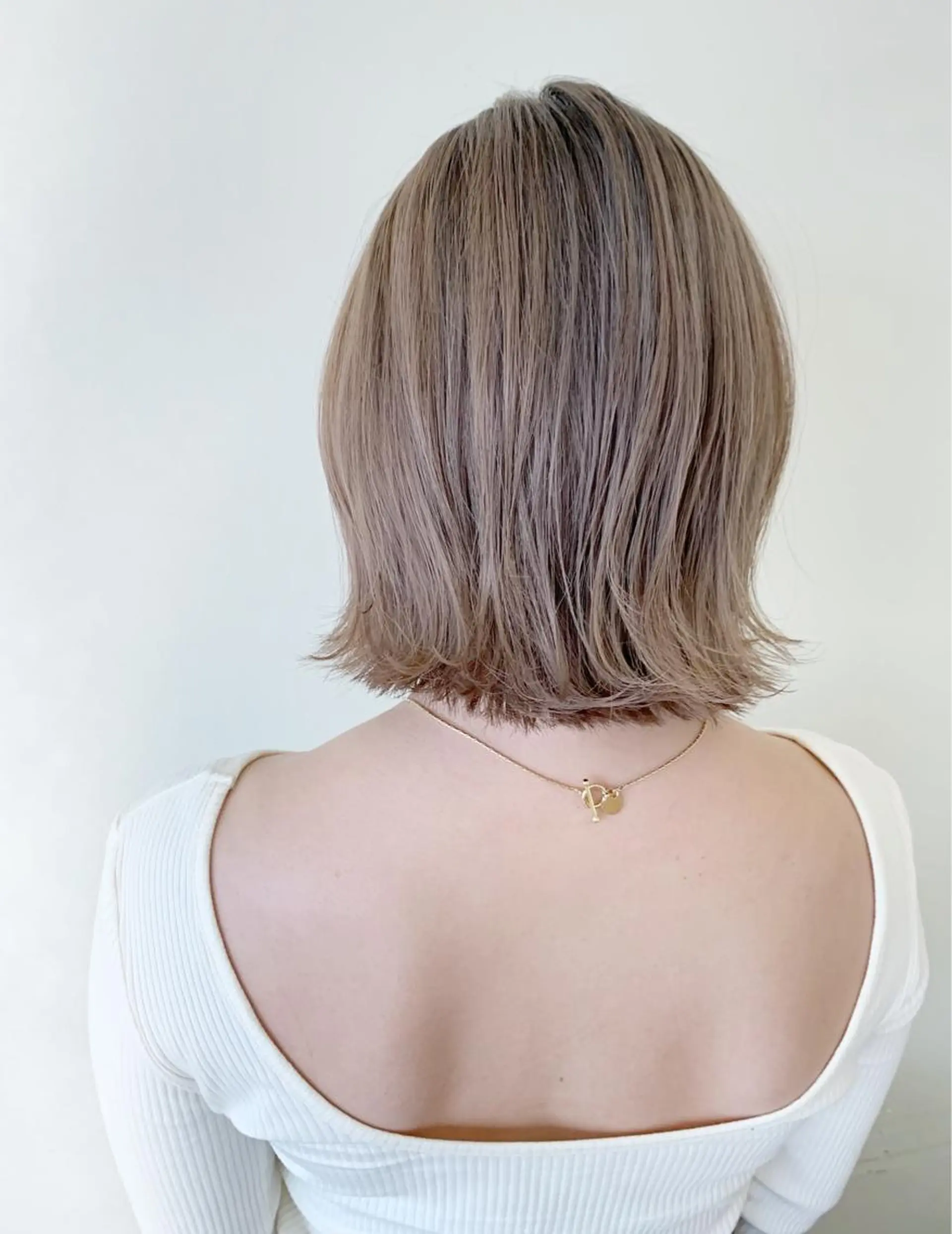 ショート カラー 杉村 未来のヘアスタイル