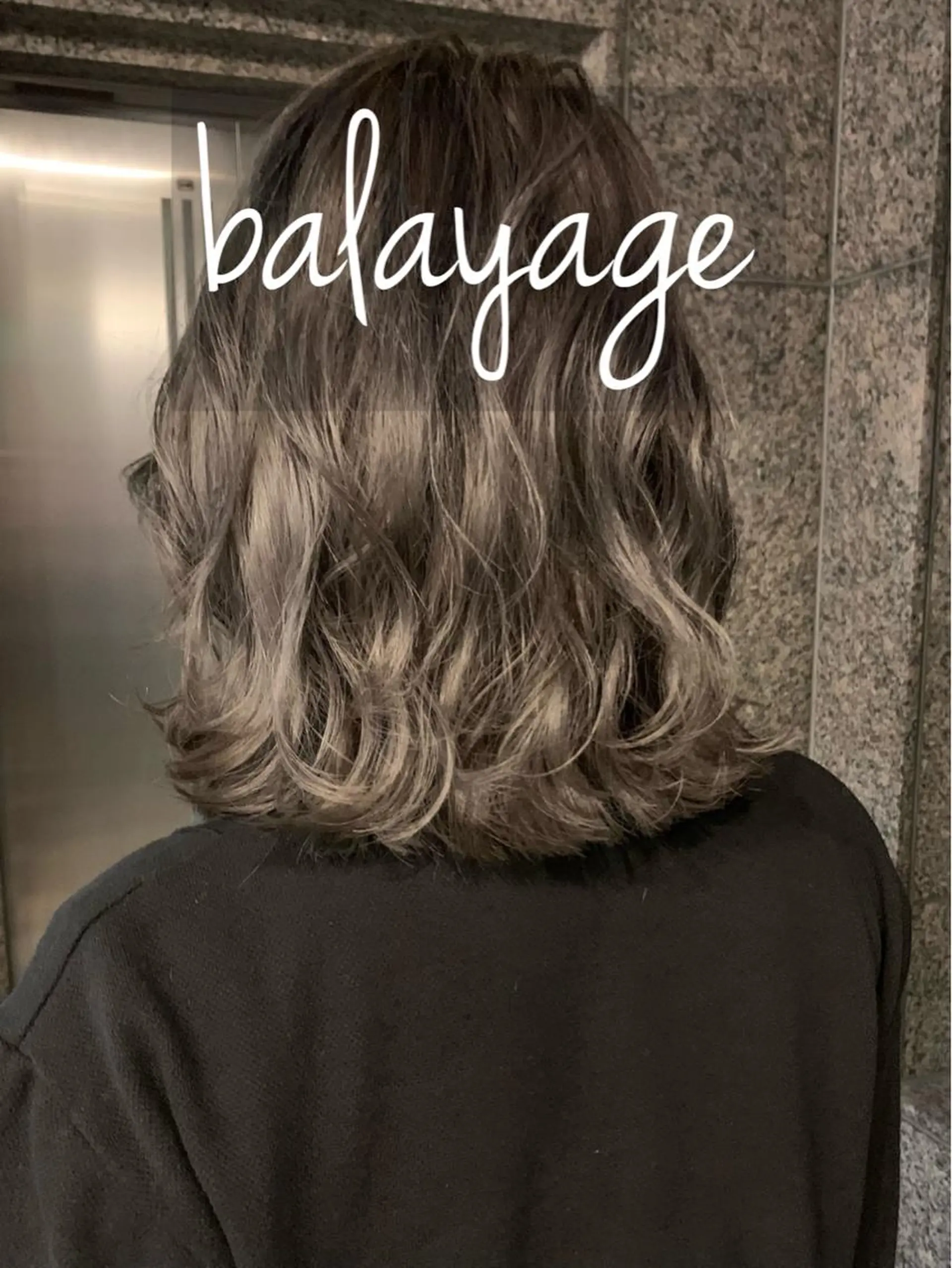 ミディアム カラー アッシュ アッシュグレー アッシュグレージュ バレイヤージュ グレージュ ヘアカラー ブリーチ＆カラーが 得意☀️望月宣雄☀️のヘアスタイル