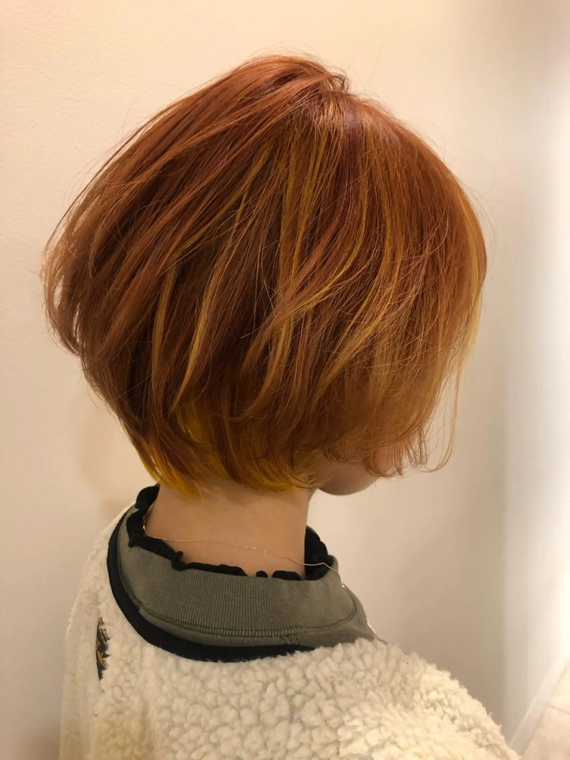 ショート イエローカラー 盛れるレイヤーカット 得意🌹井上美沙のヘアスタイル