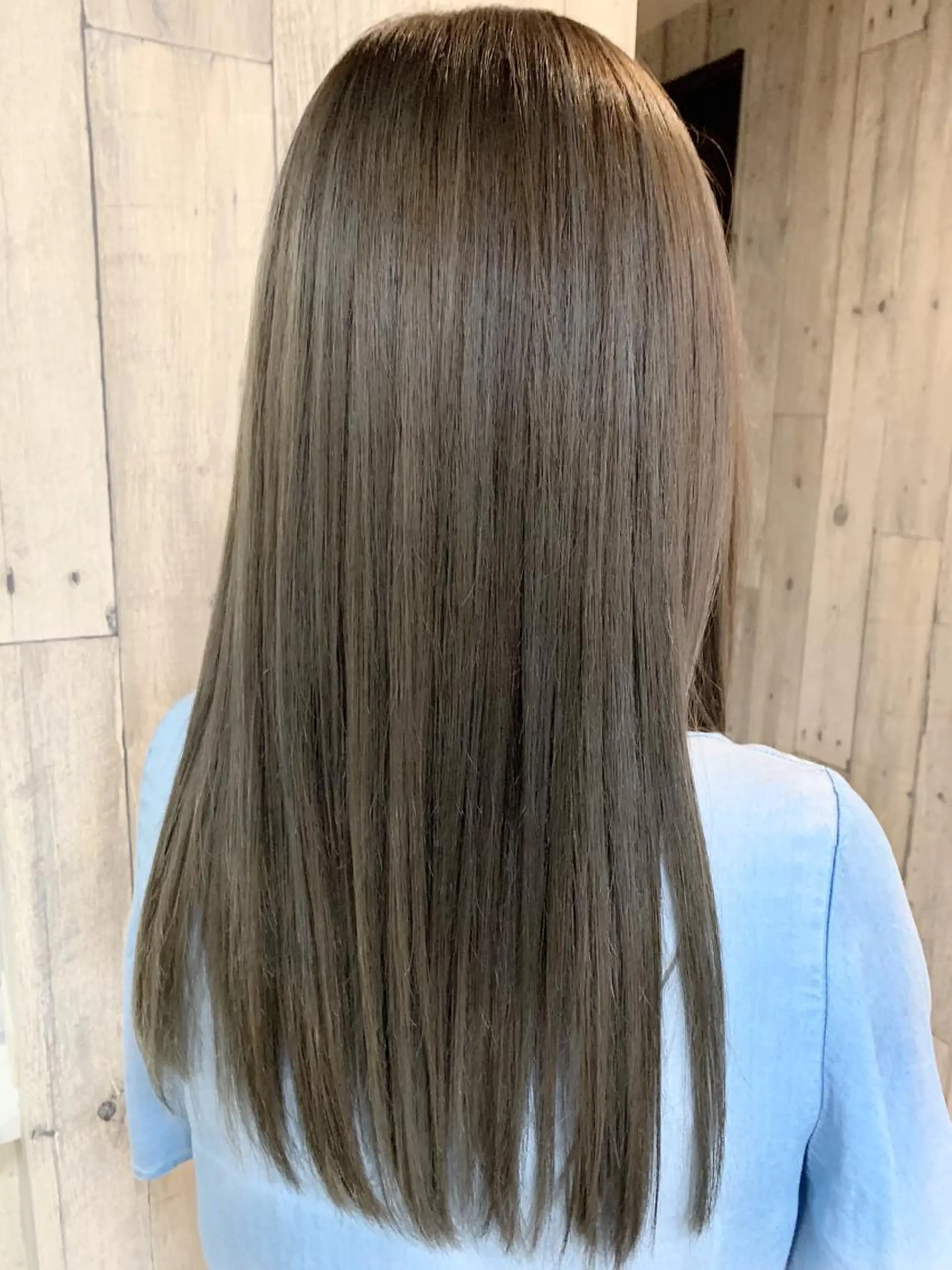 カラー 松永 麻希のヘアスタイル