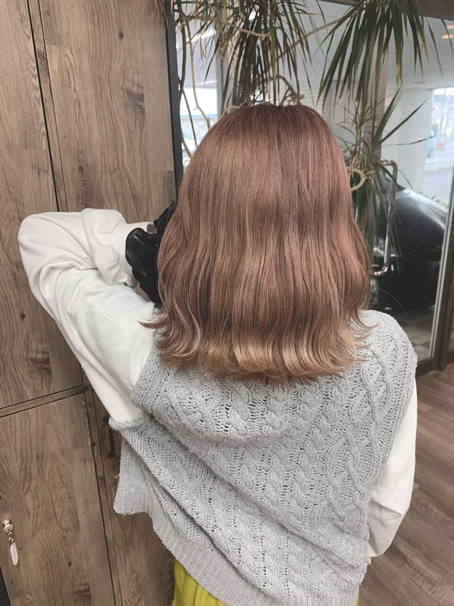 カラー バレイヤージュ ブリーチ ケアブリーチ ダブルカラー イヤリングカラー SALOWIN横浜suite店所属・🌷かわばた めい🌷のヘアスタイル